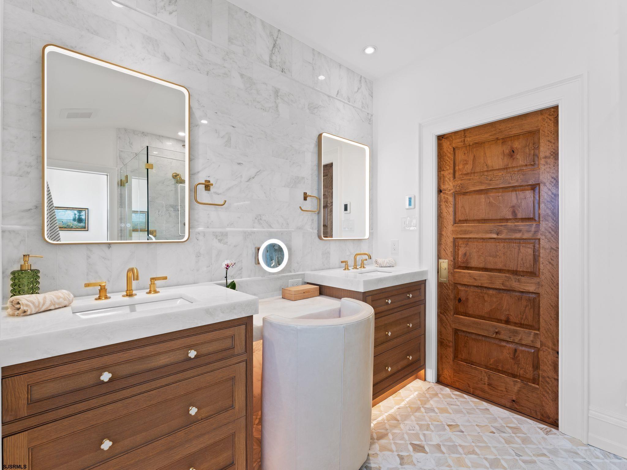 12 E Newcastle Road