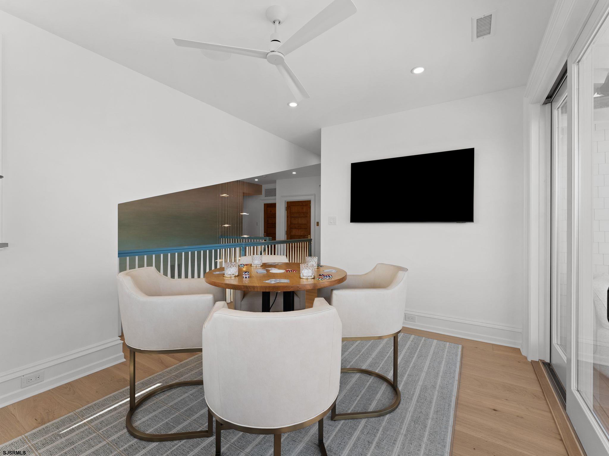 12 E Newcastle Road