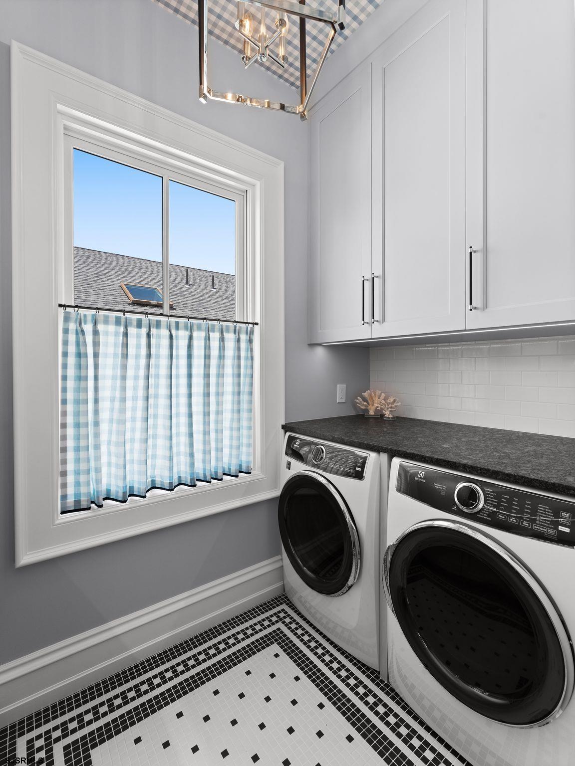 12 E Newcastle Road