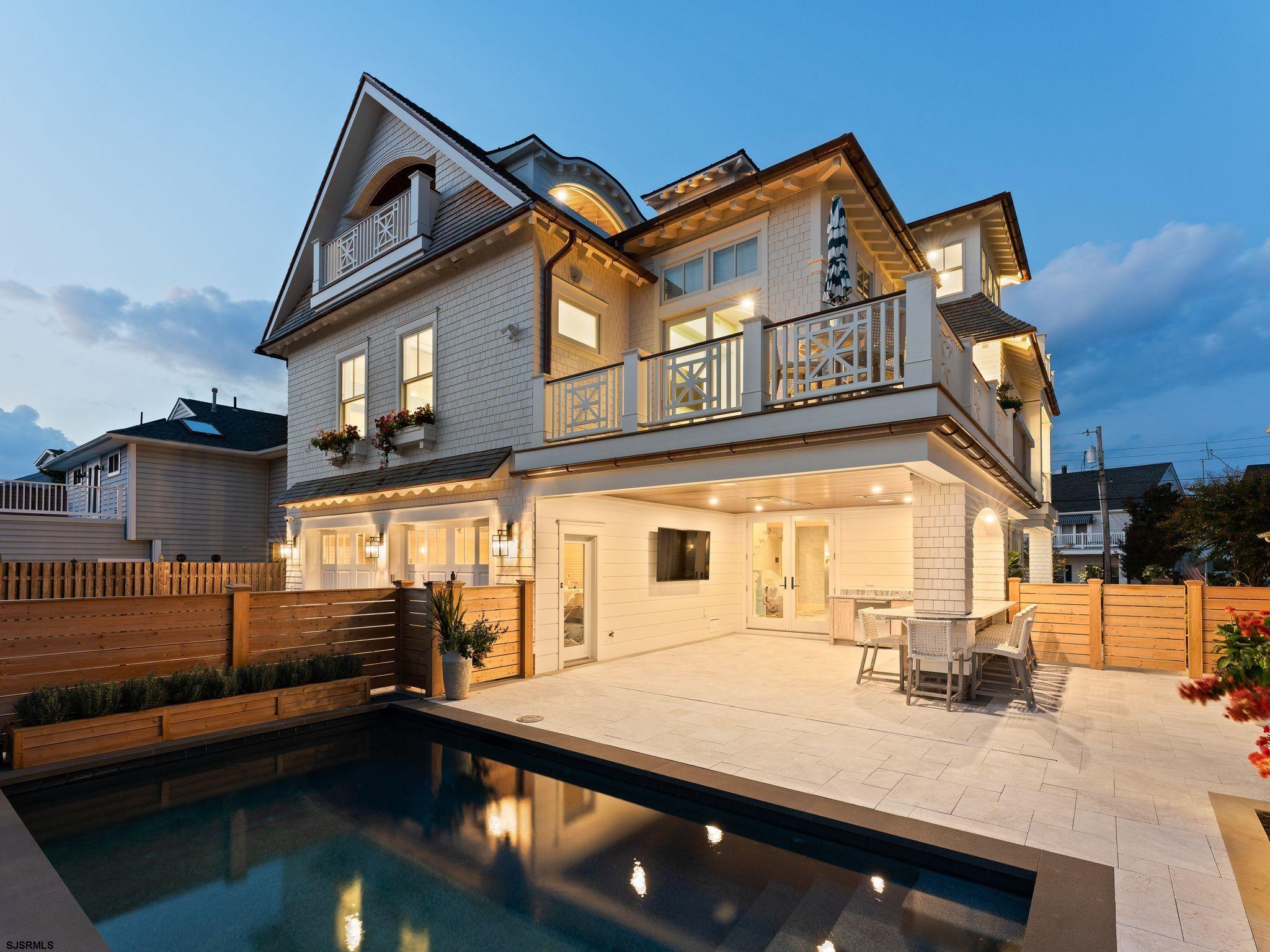 12 E Newcastle Road