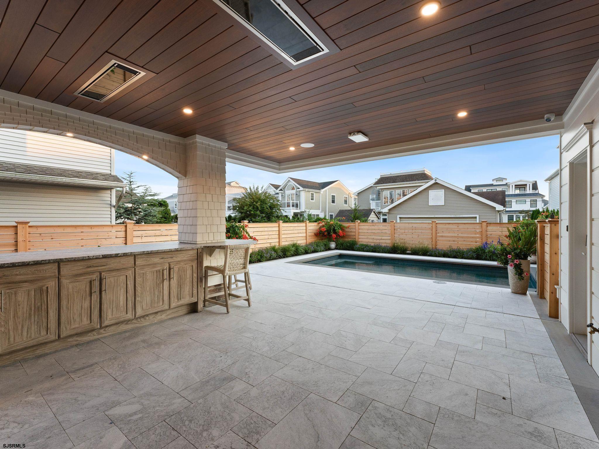 12 E Newcastle Road