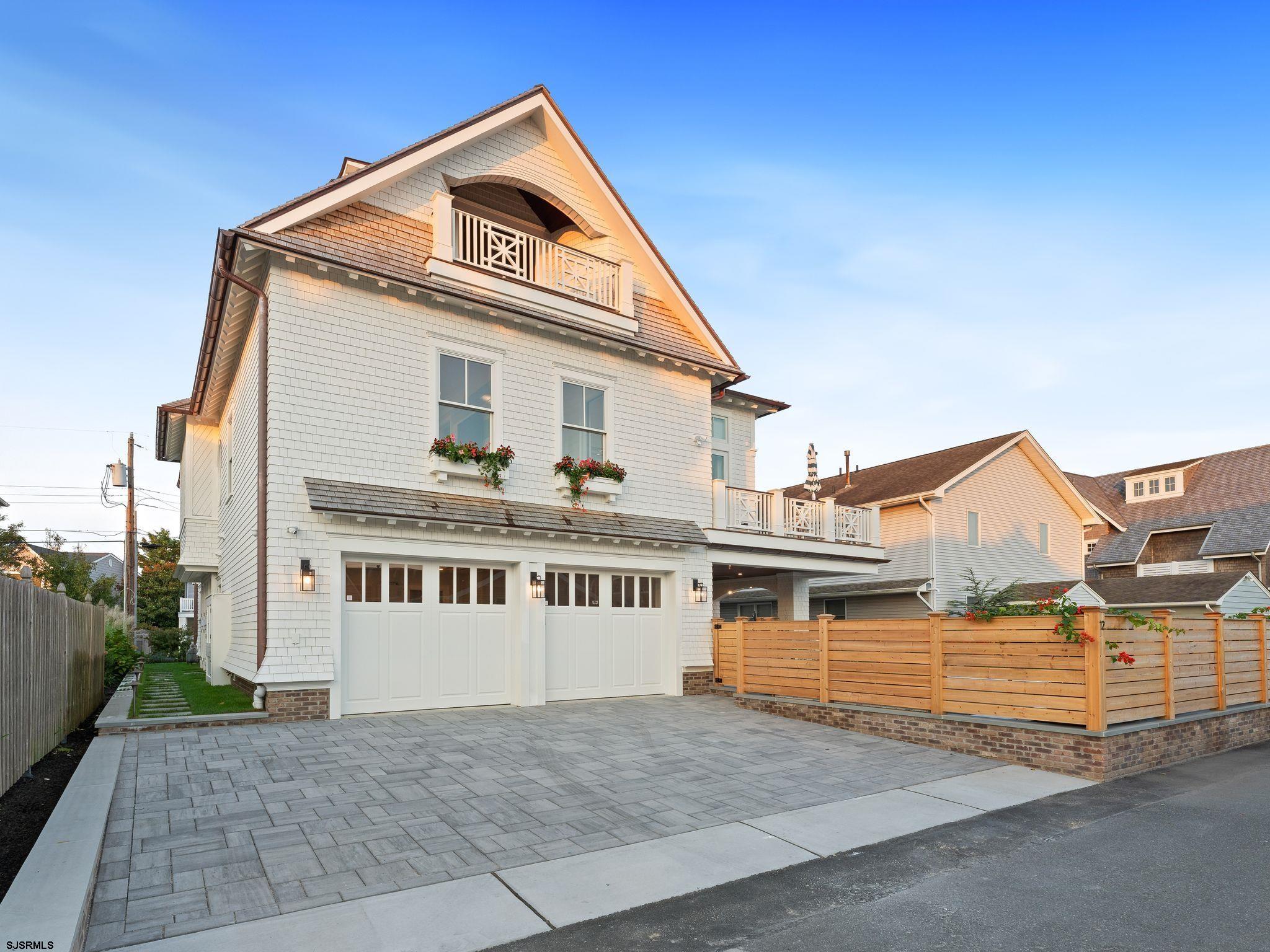 12 E Newcastle Road