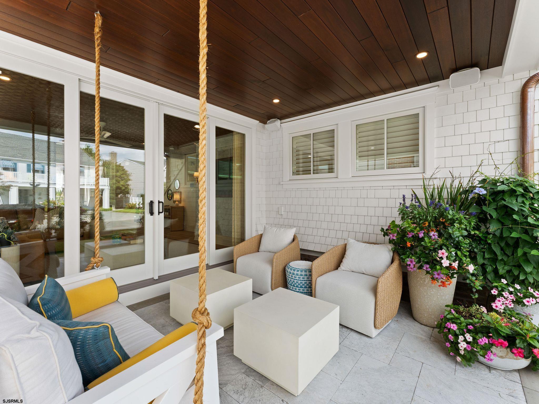 12 E Newcastle Road