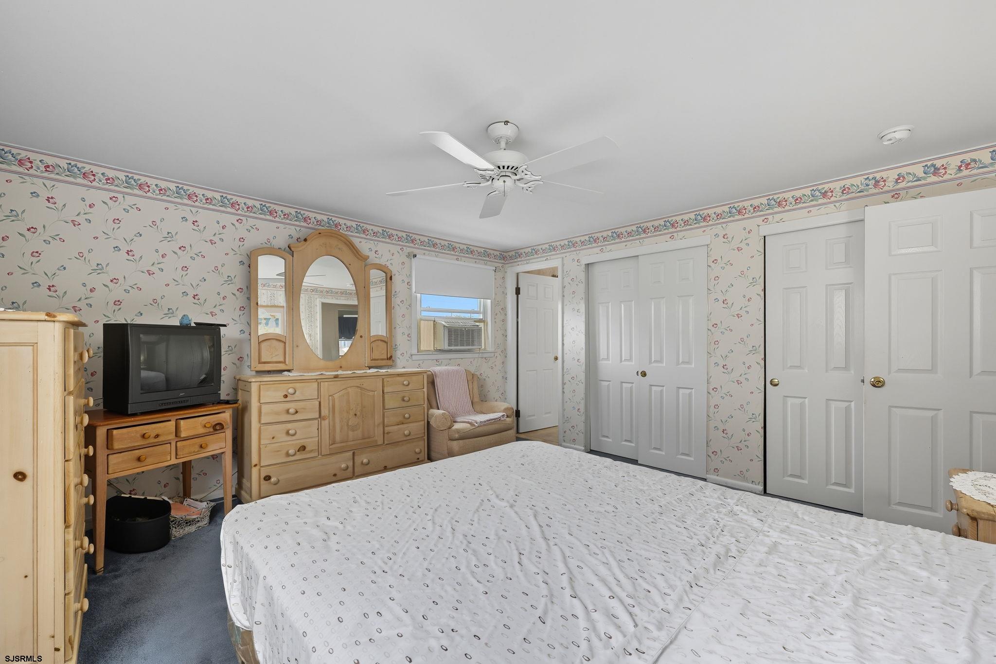 507 N Douglas Avenue