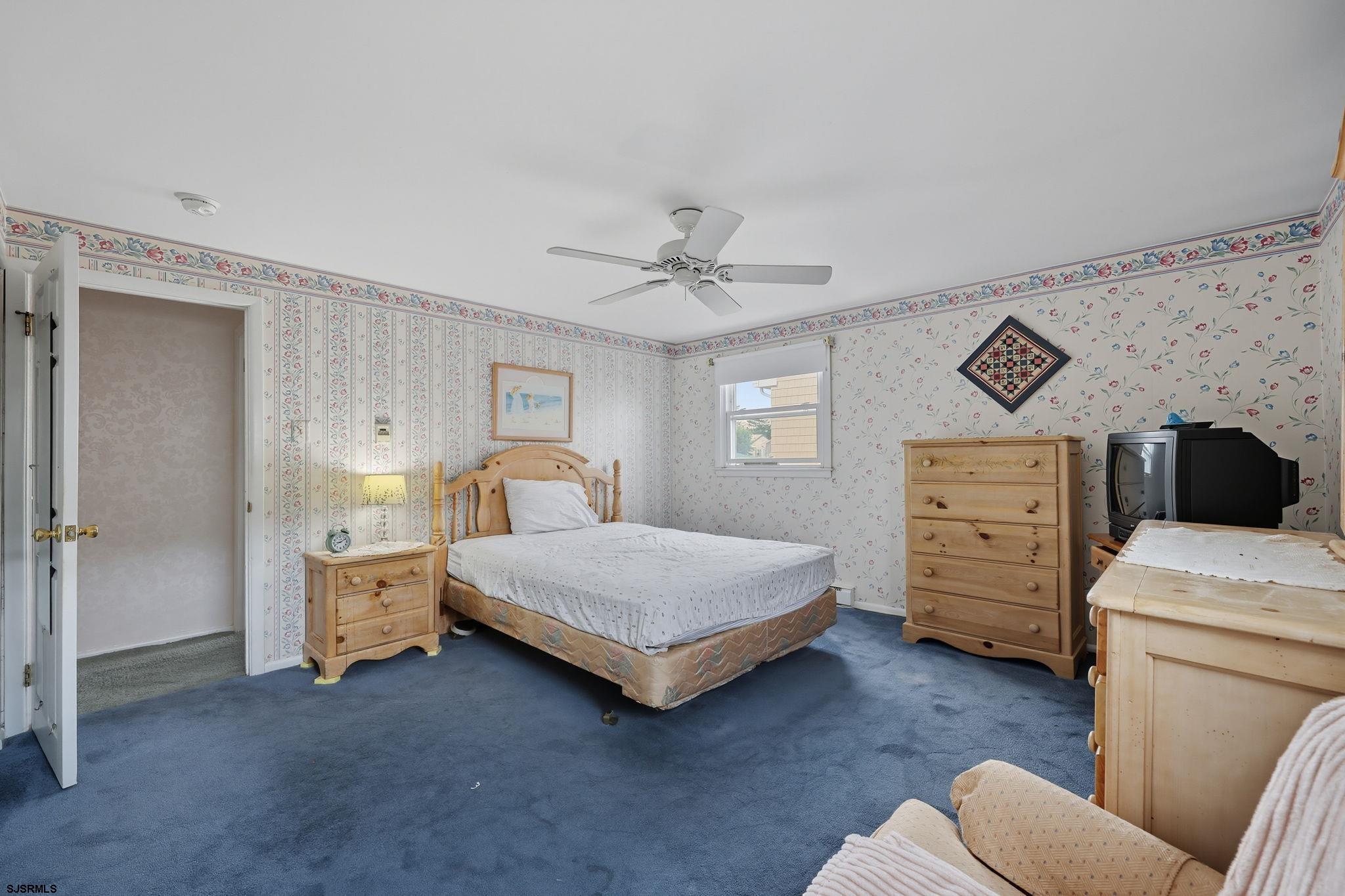 507 N Douglas Avenue