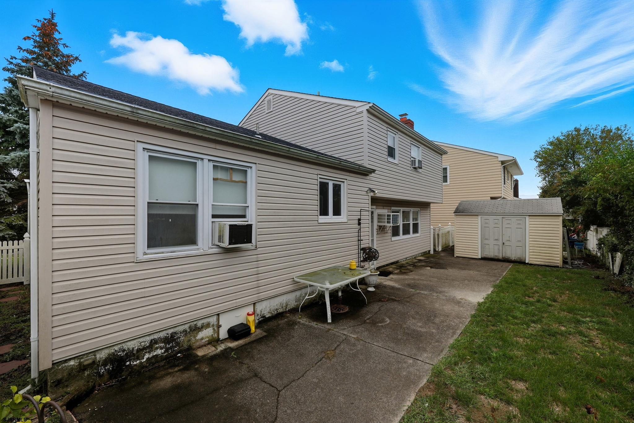 507 N Douglas Avenue