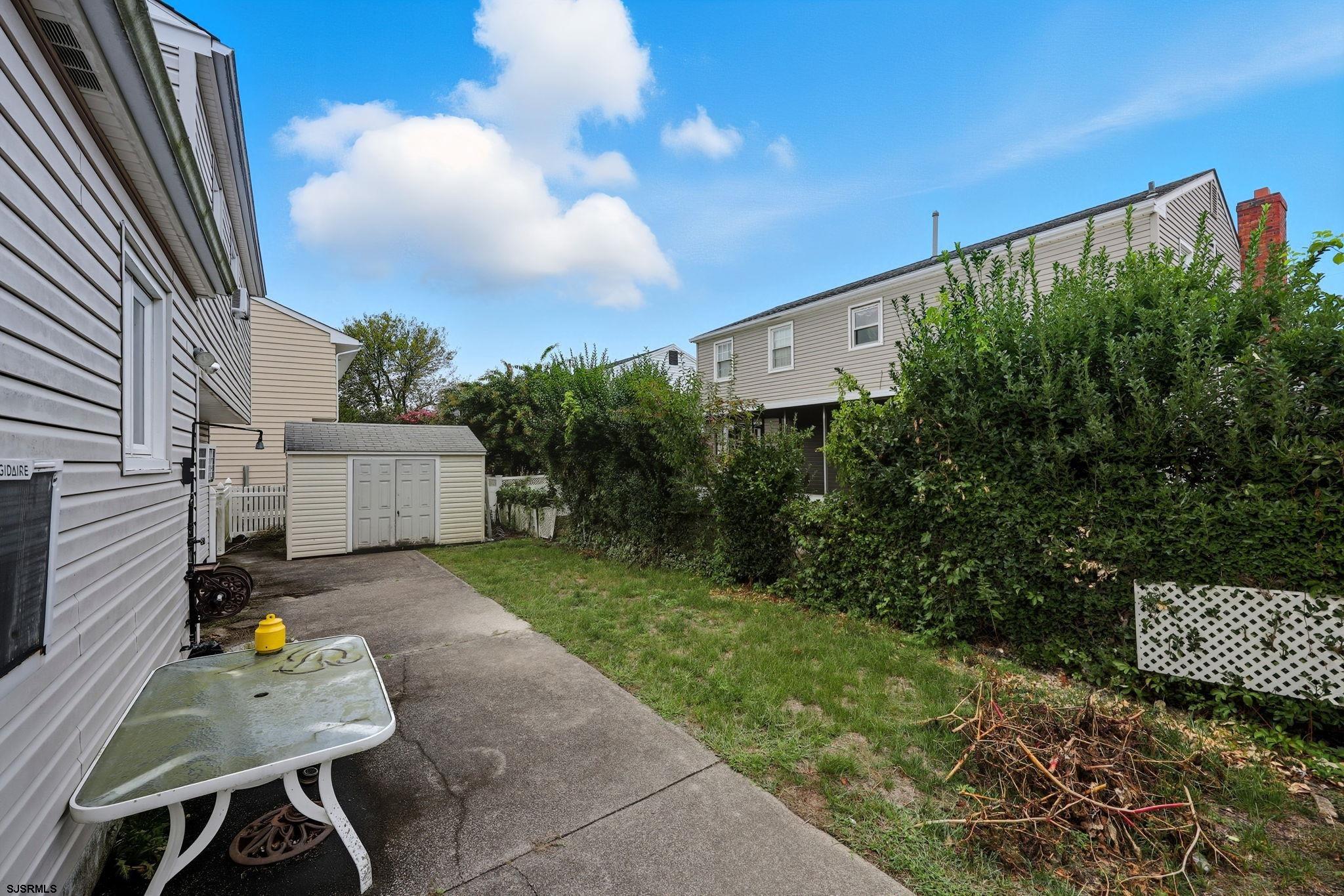 507 N Douglas Avenue