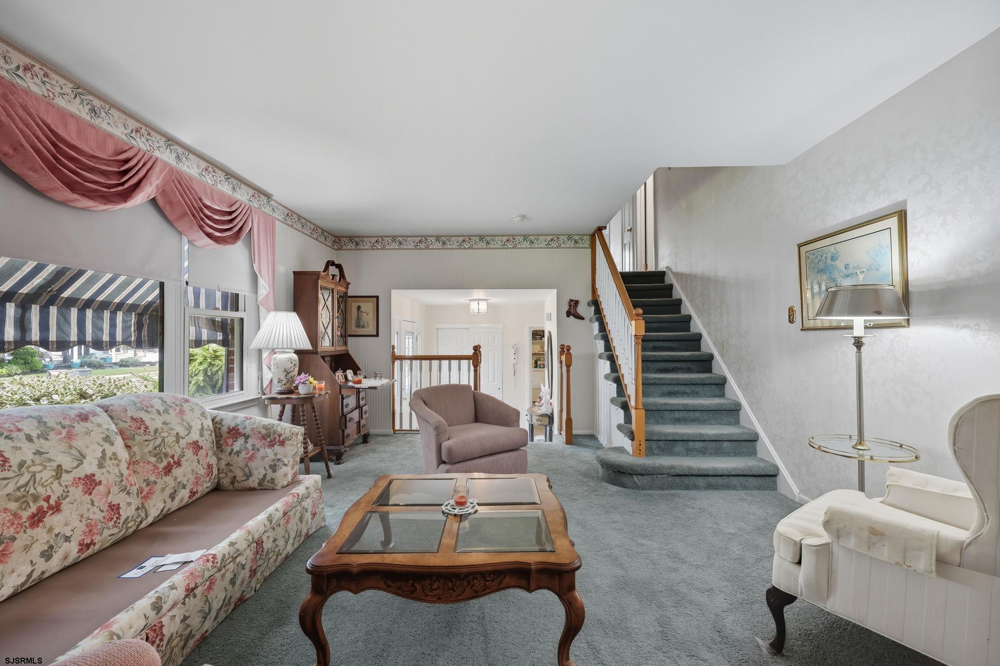 507 N Douglas Avenue - Picture 4