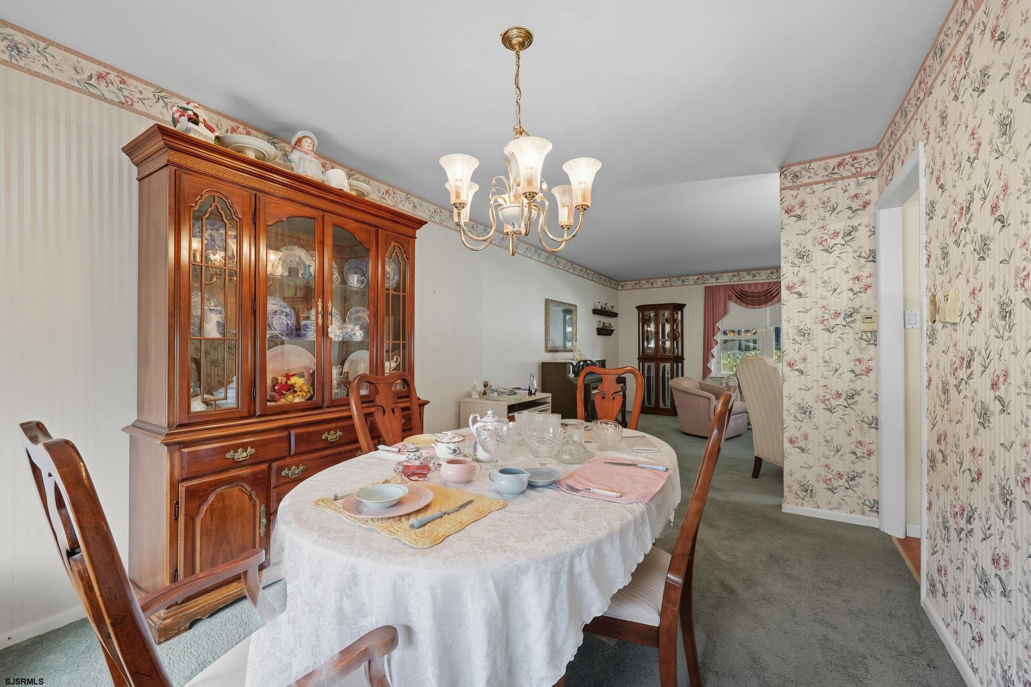 507 N Douglas Avenue