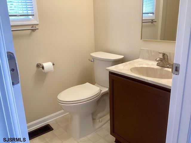 121 Constitution Dr