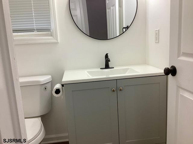 121 Constitution Dr