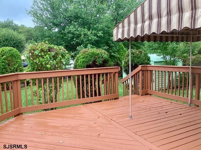 121 Constitution Dr