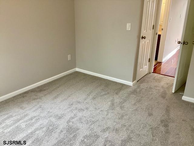 121 Constitution Dr