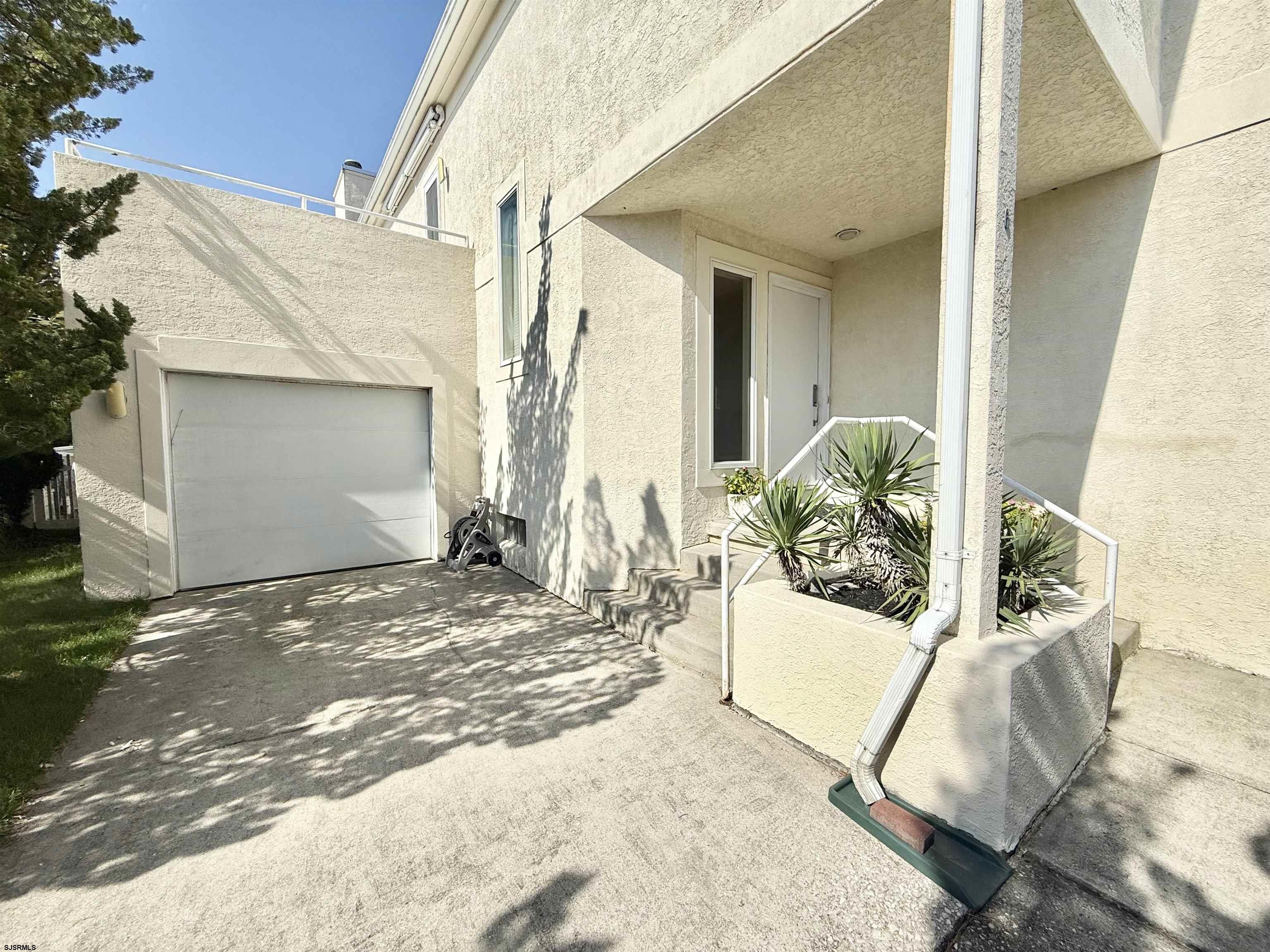 6 Bayside Ct