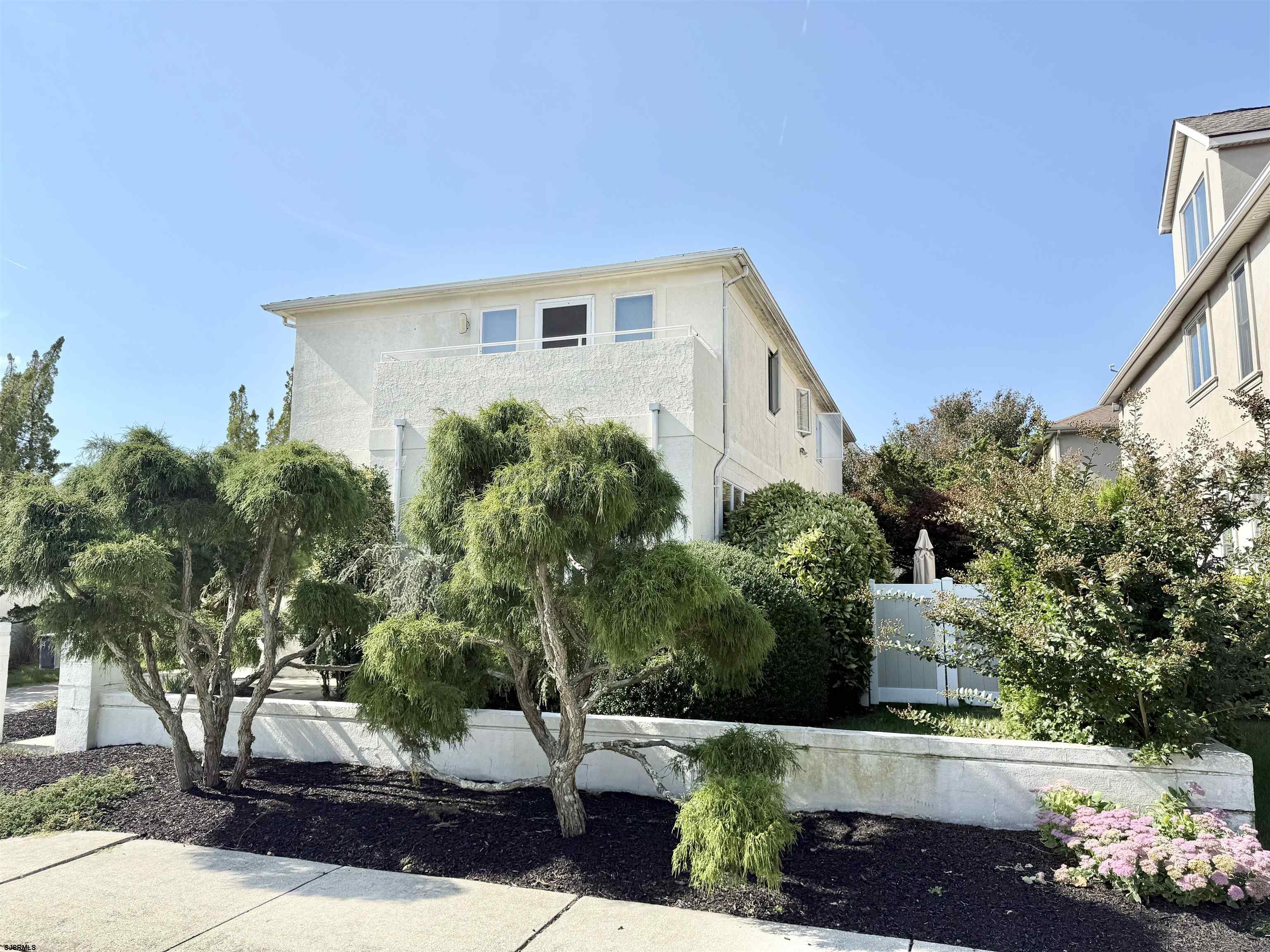 6 Bayside Ct