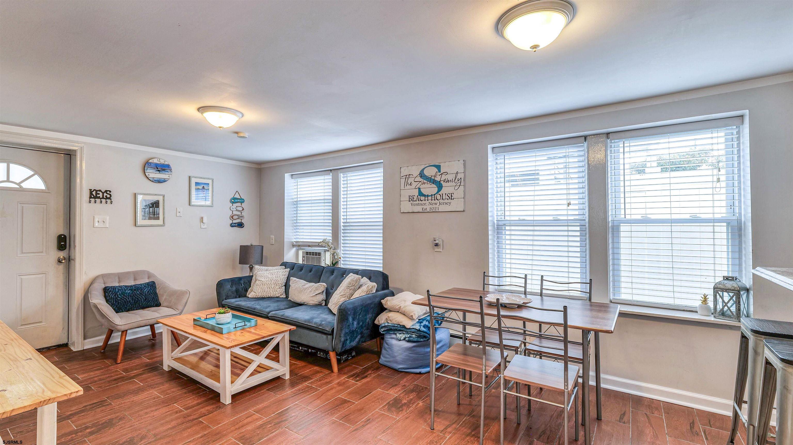 200 N Sacramento Avenue