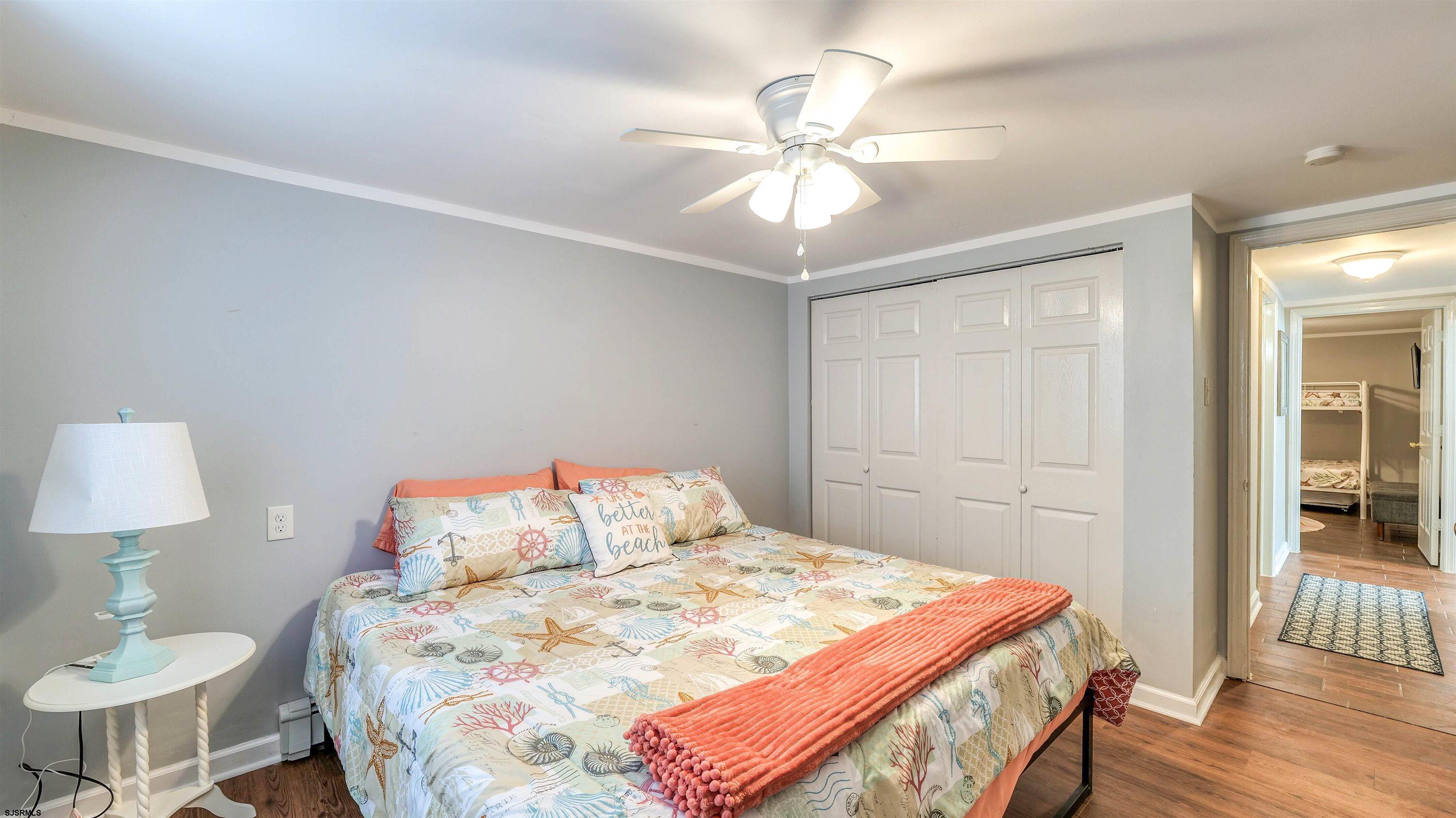 200 N Sacramento Avenue