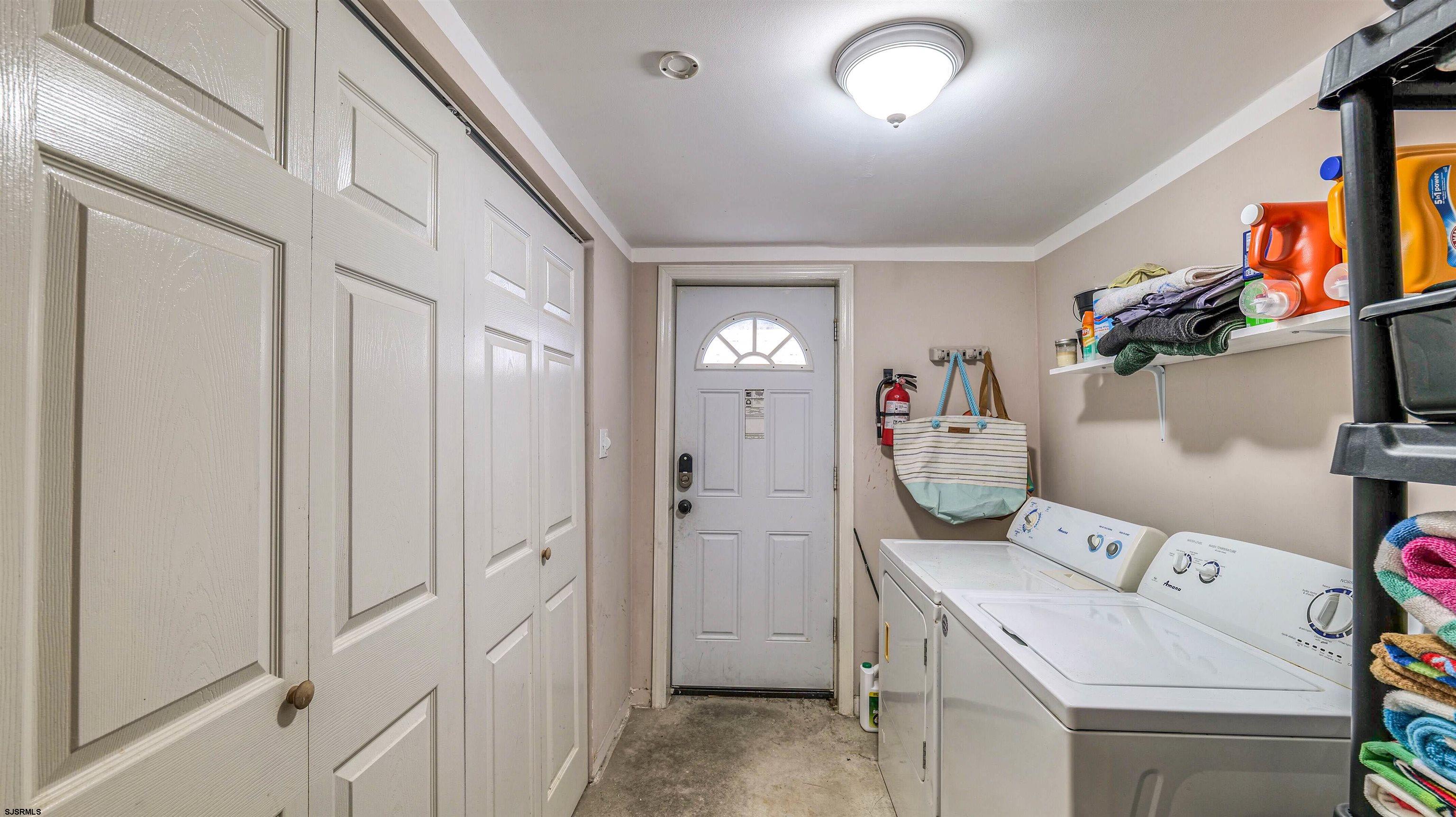 200 N Sacramento Avenue