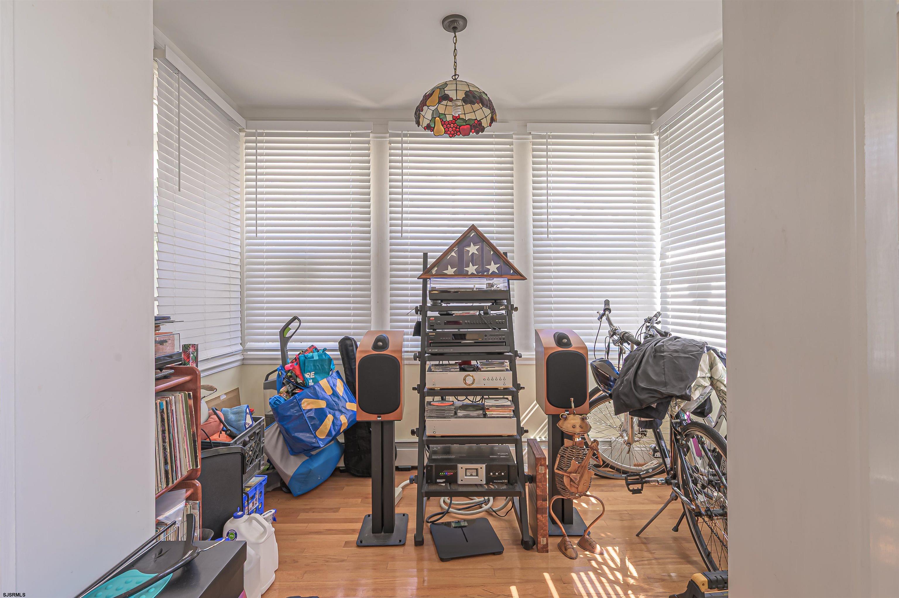 348 N Connecticut Avenue - Picture 1