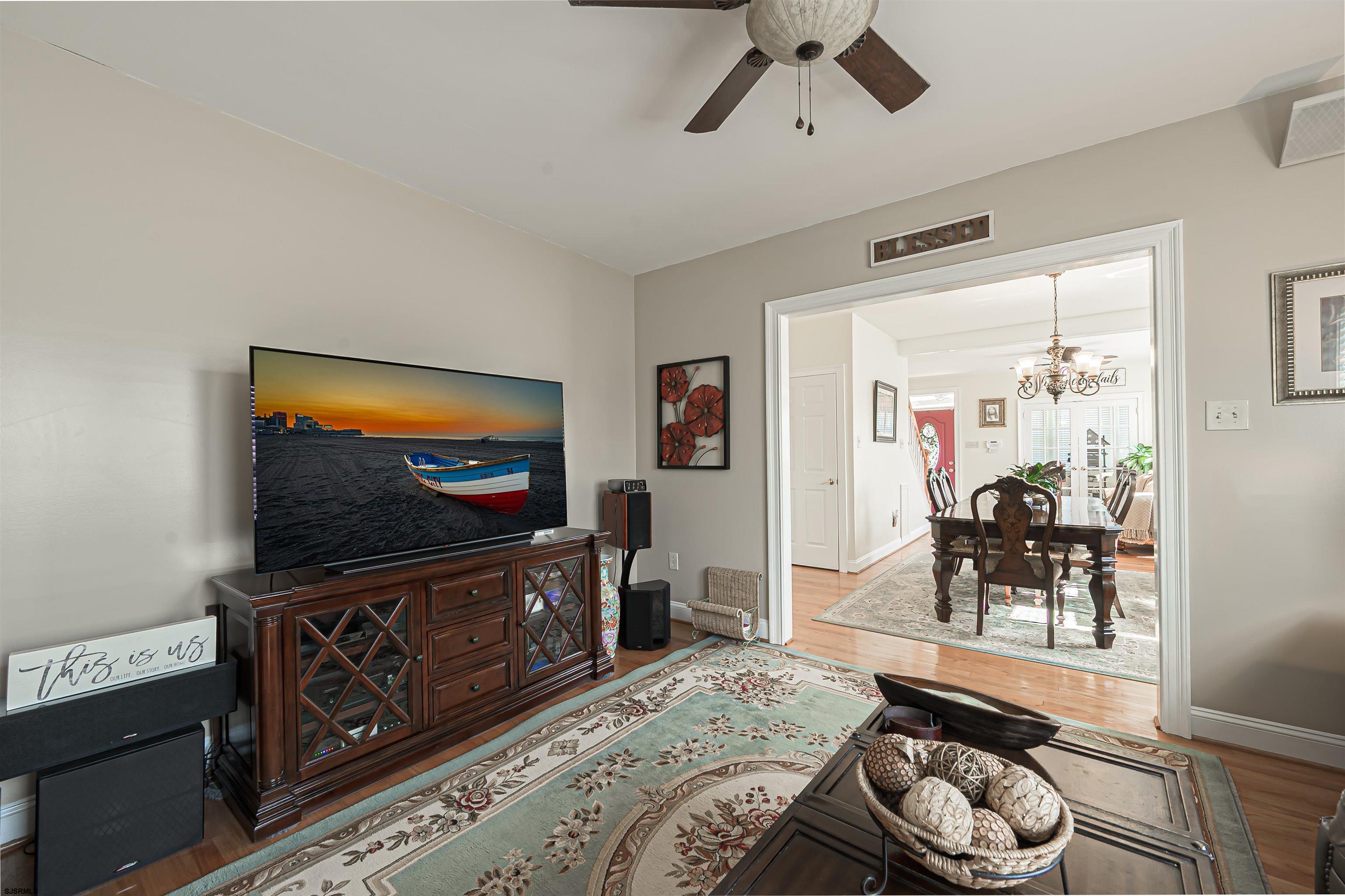 348 N Connecticut Avenue