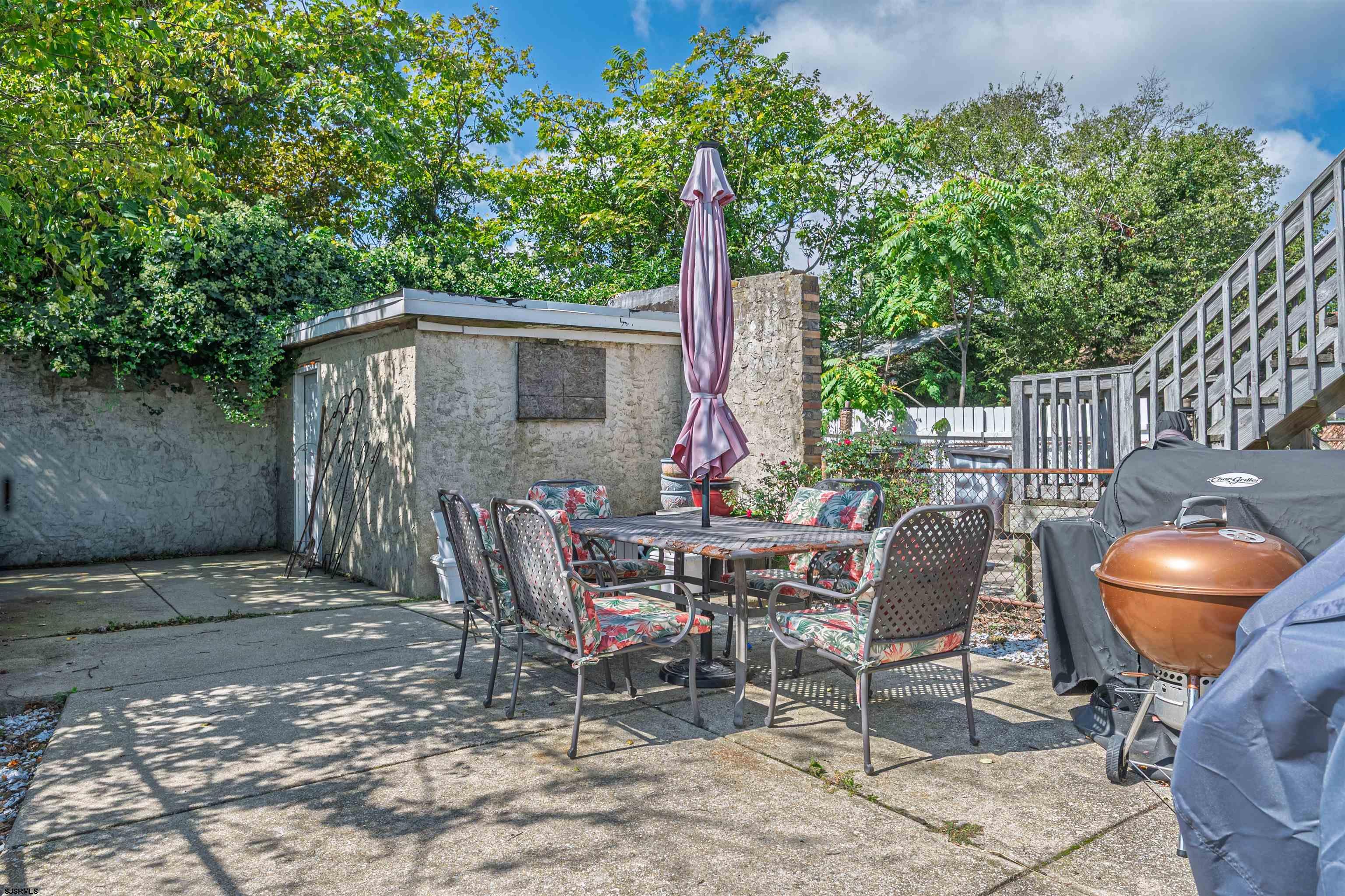 348 N Connecticut Avenue