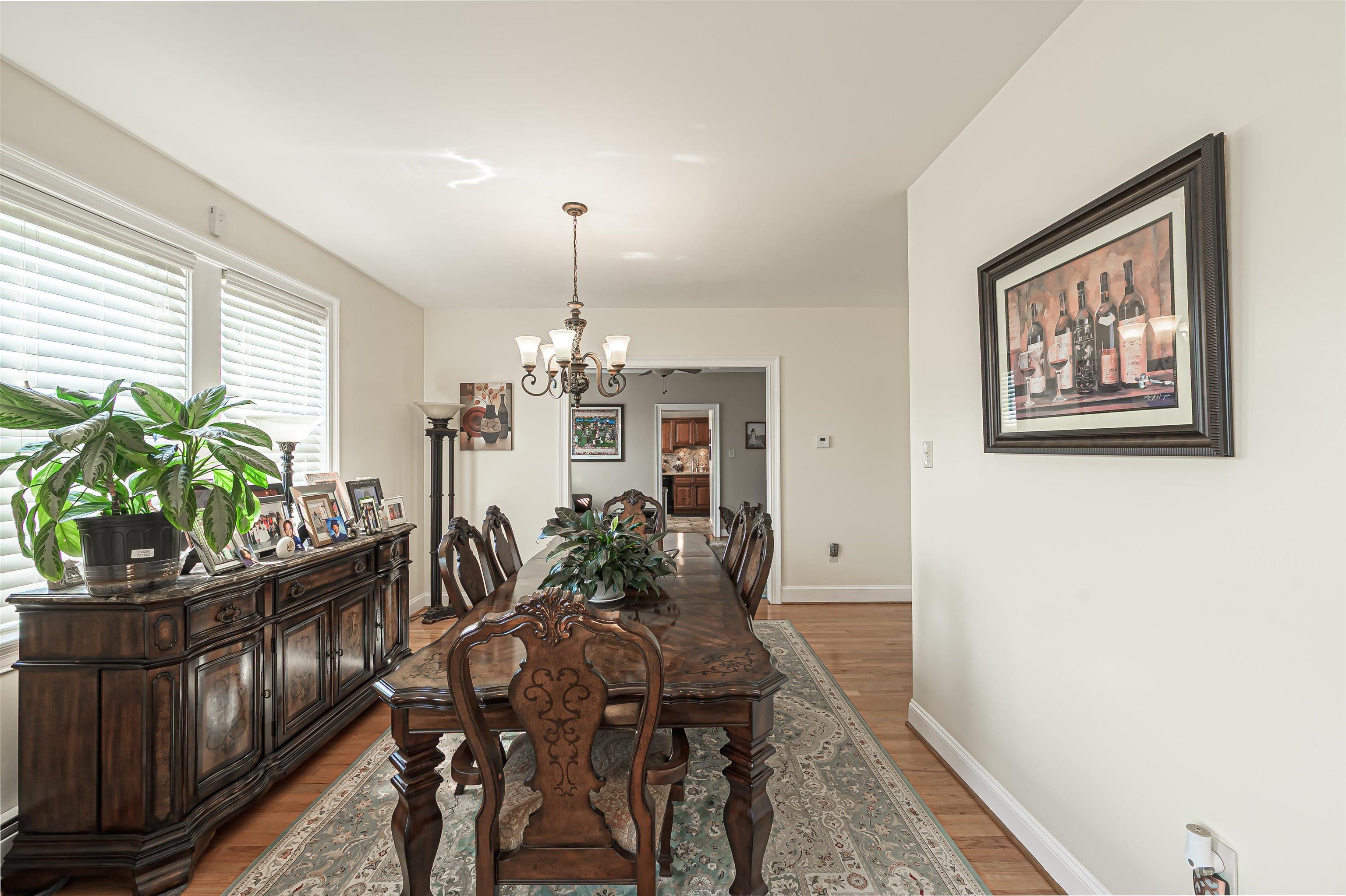 348 N Connecticut Avenue