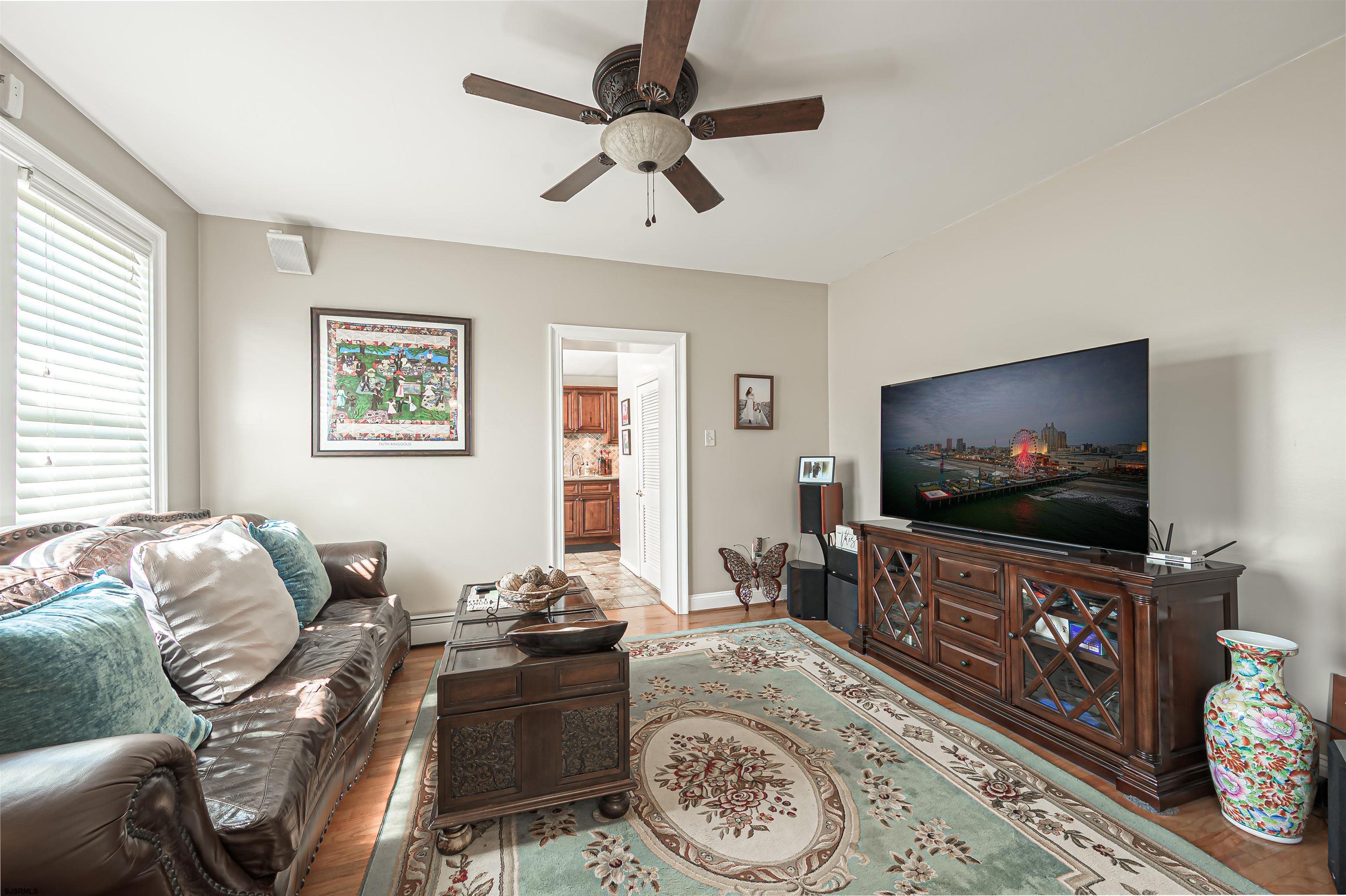 348 N Connecticut Avenue