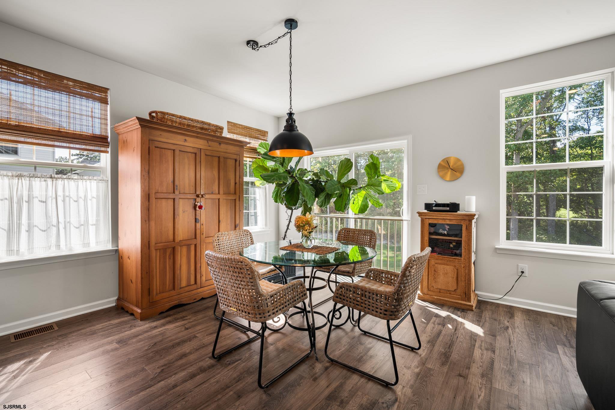 145 Laquinta Dr
