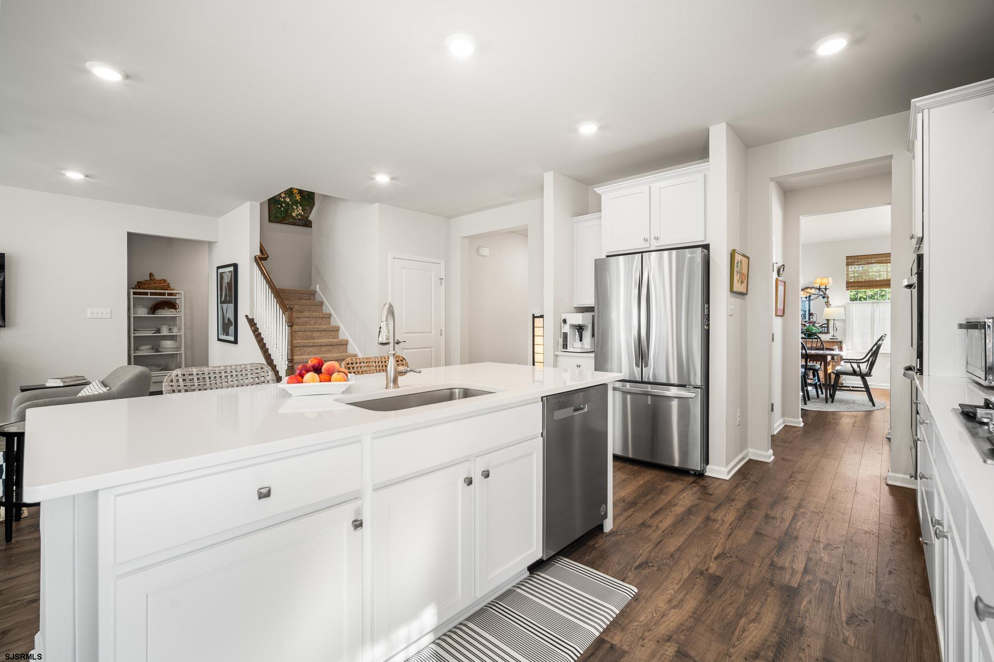 145 Laquinta Dr