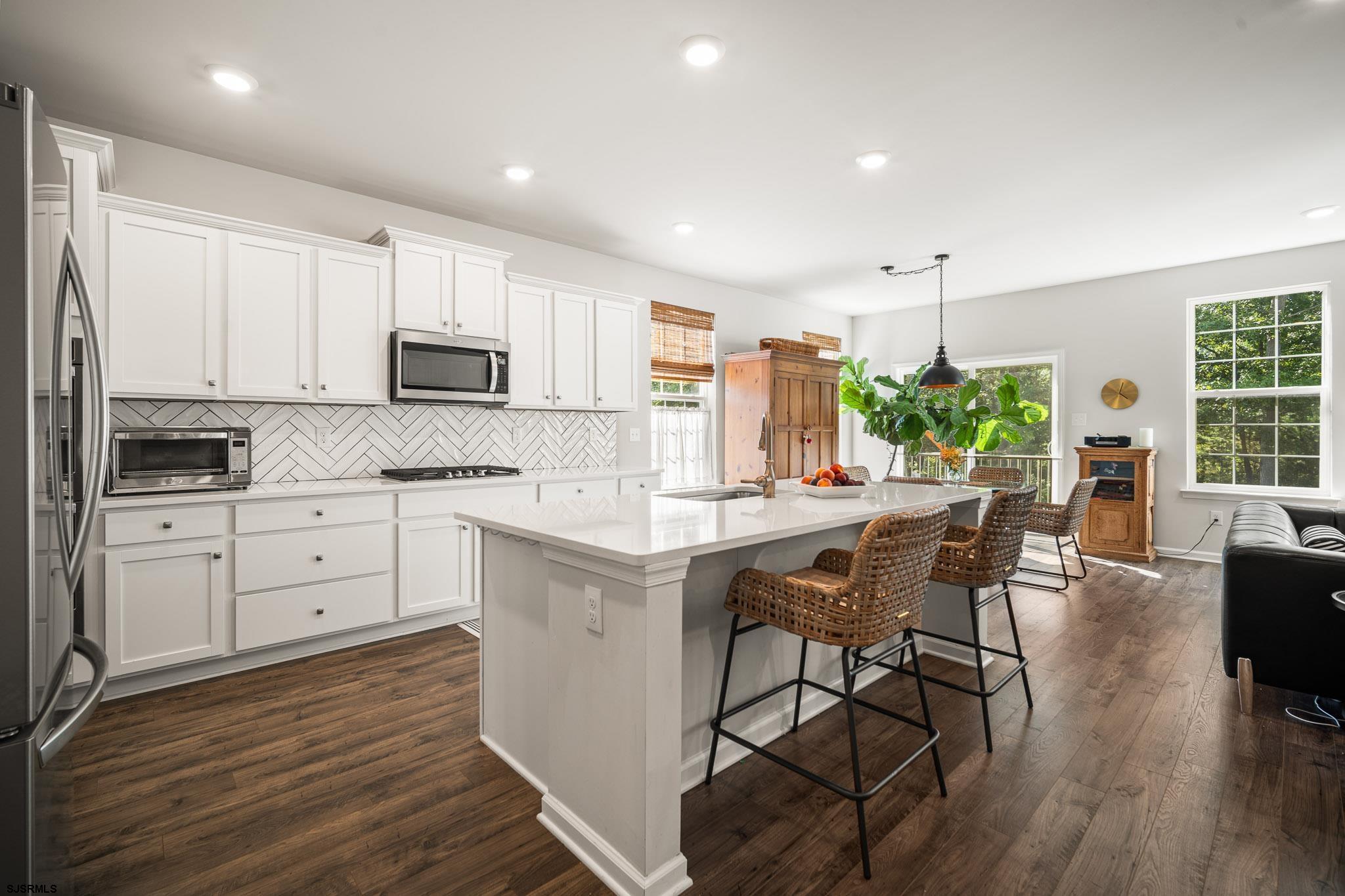145 Laquinta Dr