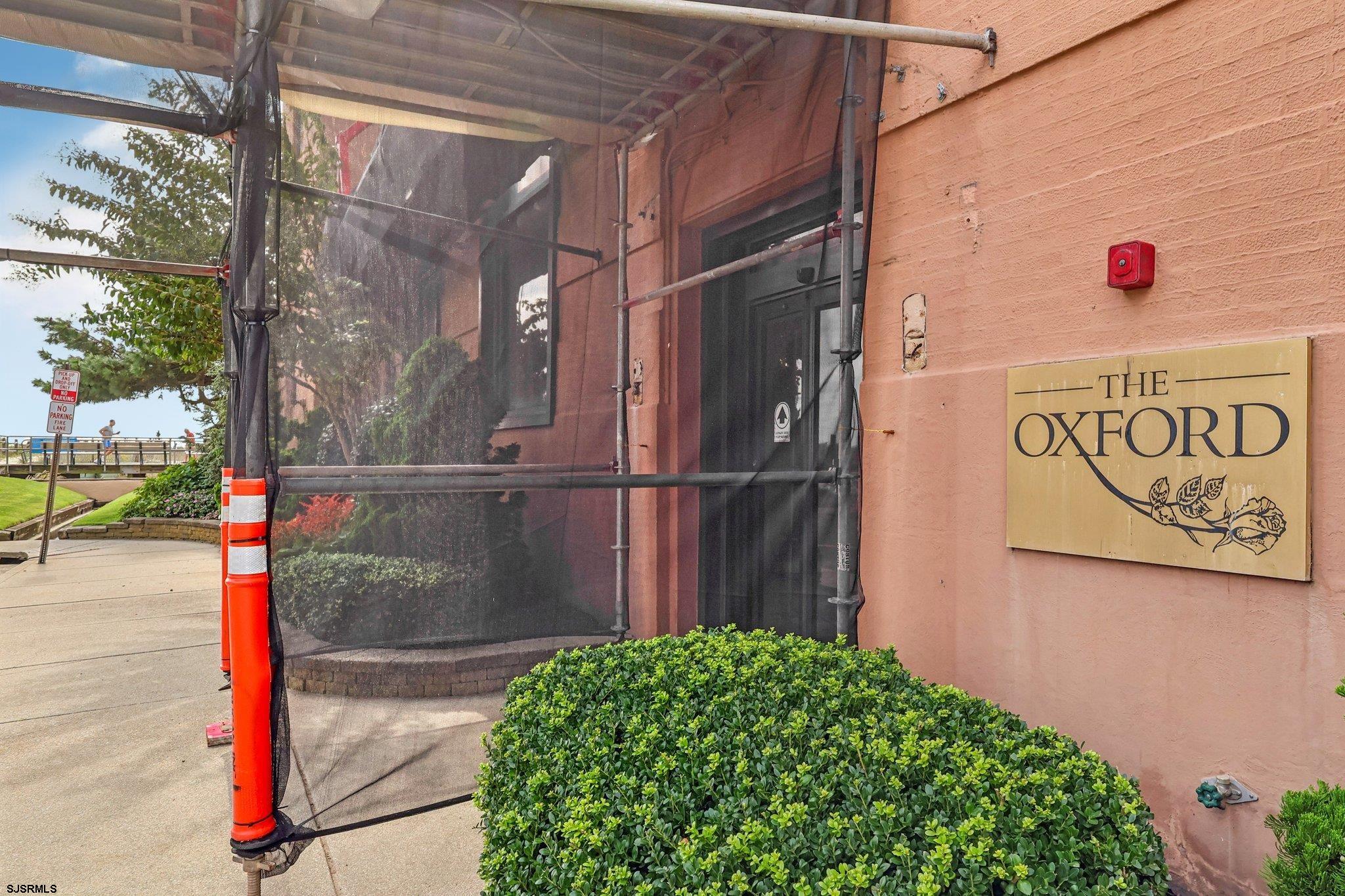 112 S Oxford Avenue - Picture 3