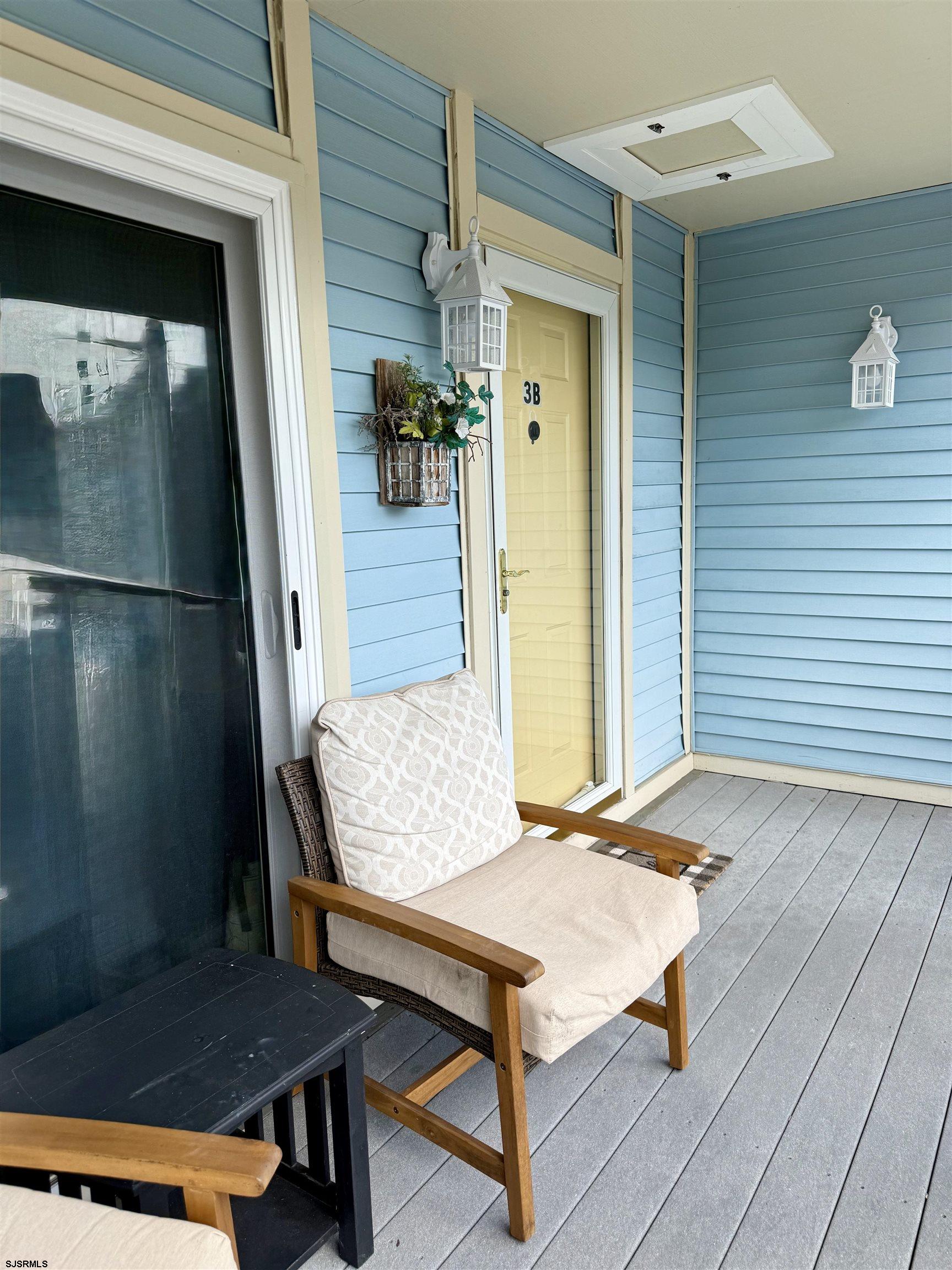 150 W Cedar Avenue - Picture 1