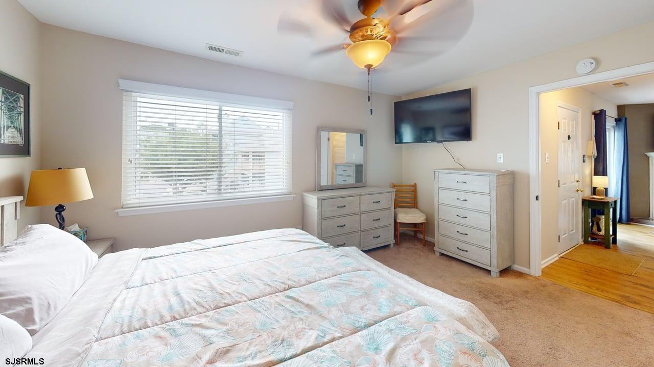 150 W Cedar Avenue - Picture 4