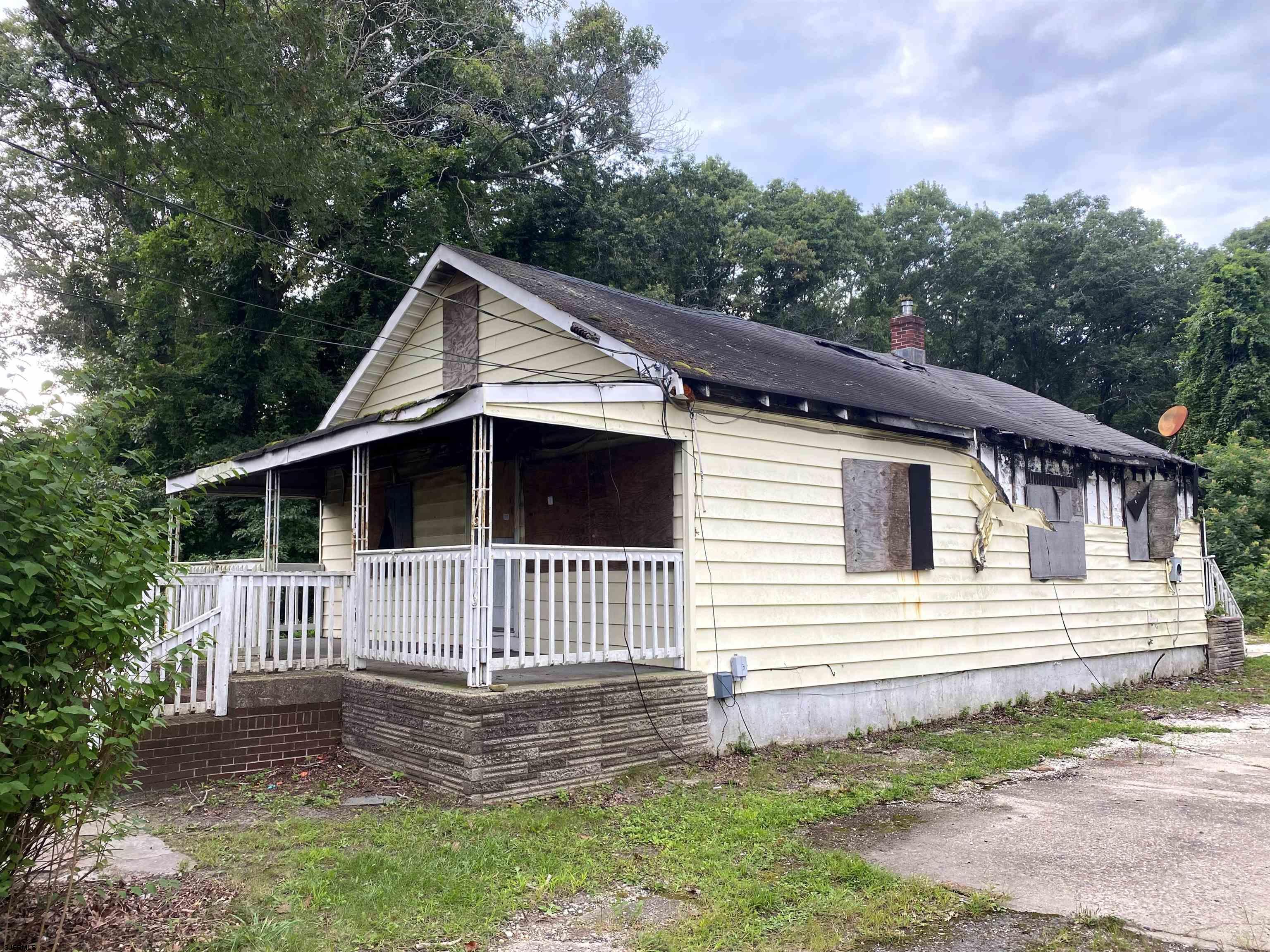 2607 Fire Road - Picture 1