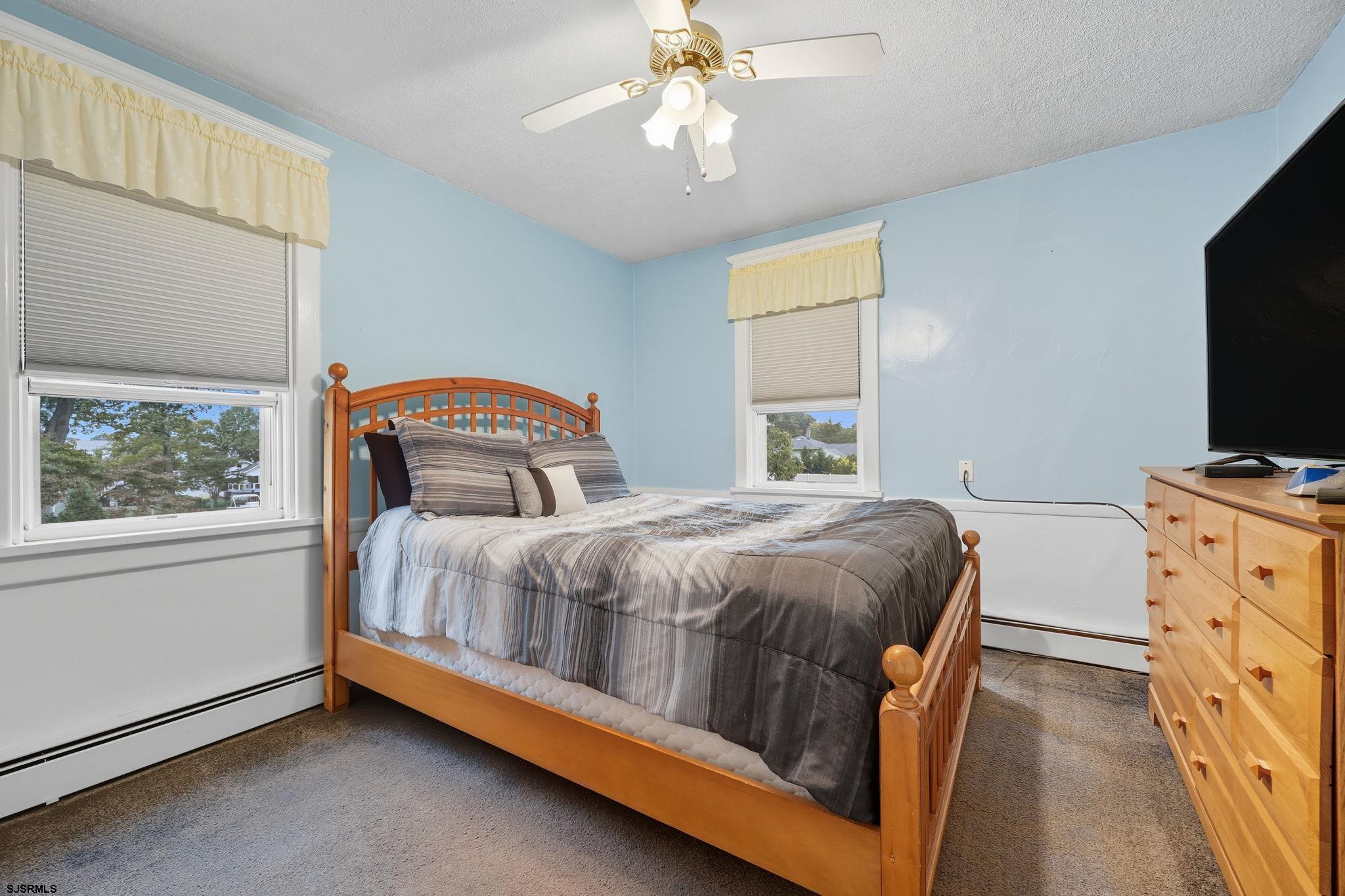 421 Shore Rd