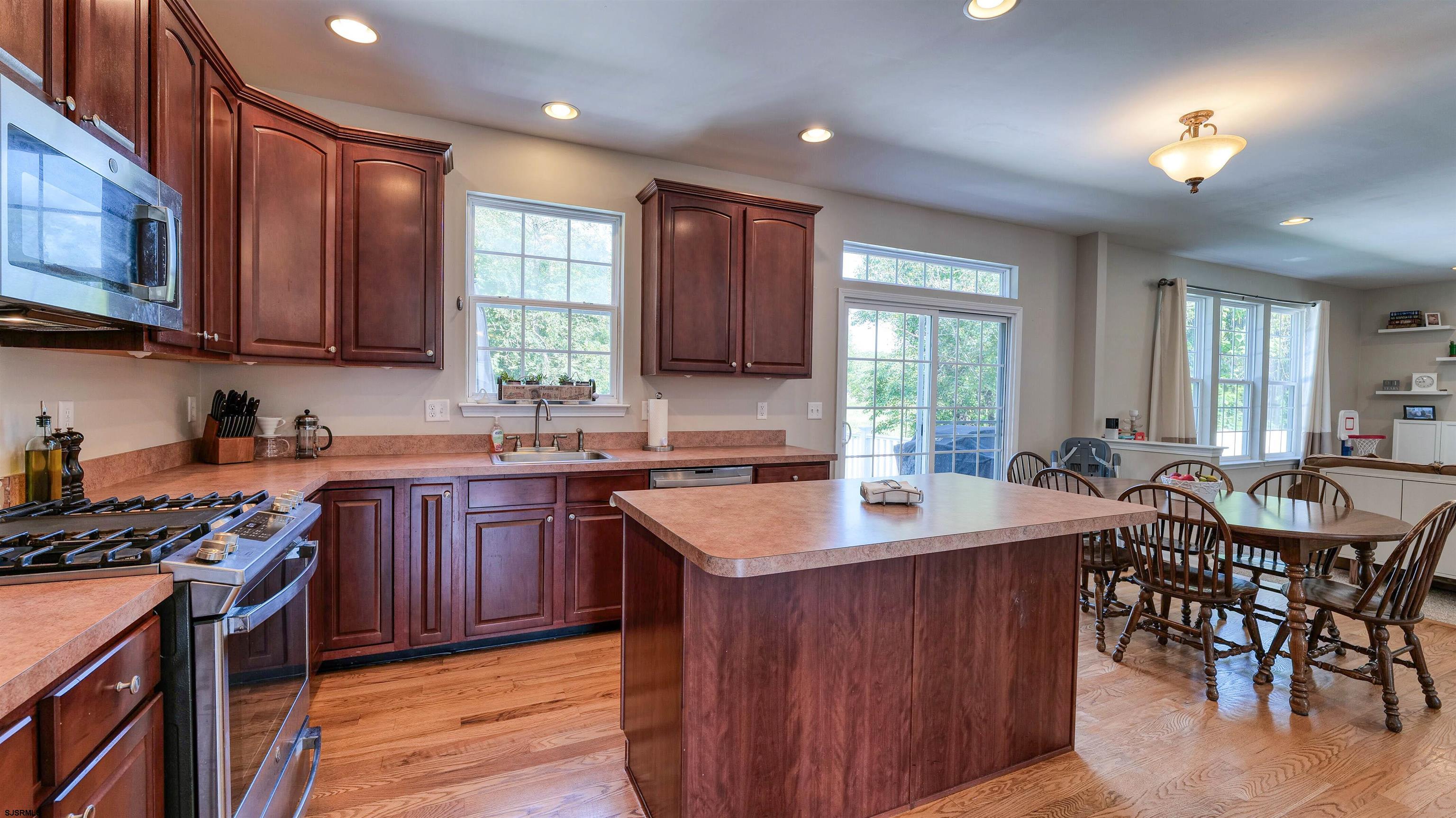 117 Carmel Dr