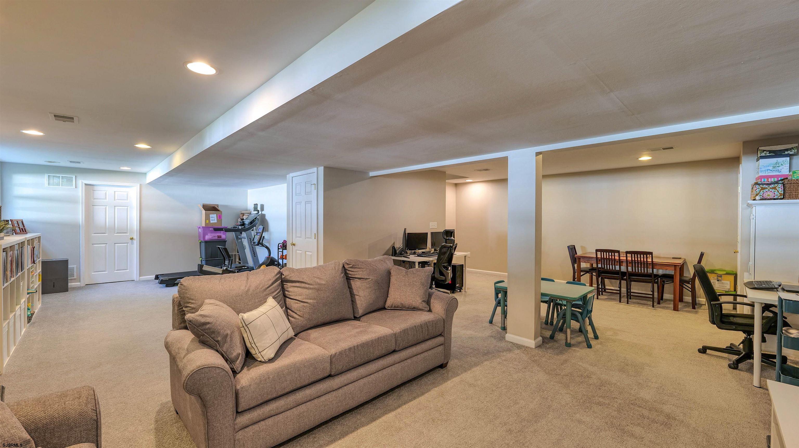 117 Carmel Dr