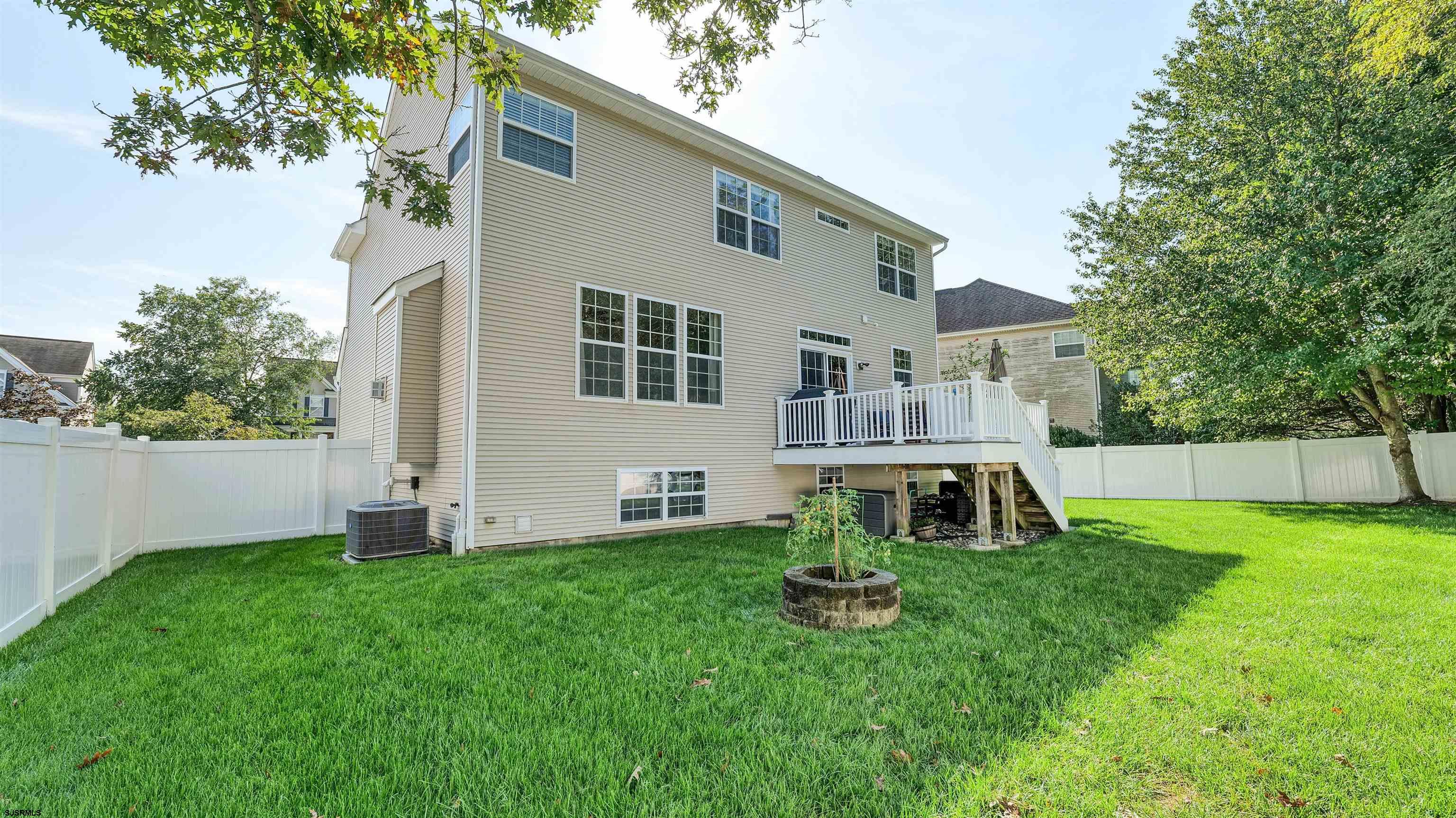 117 Carmel Dr
