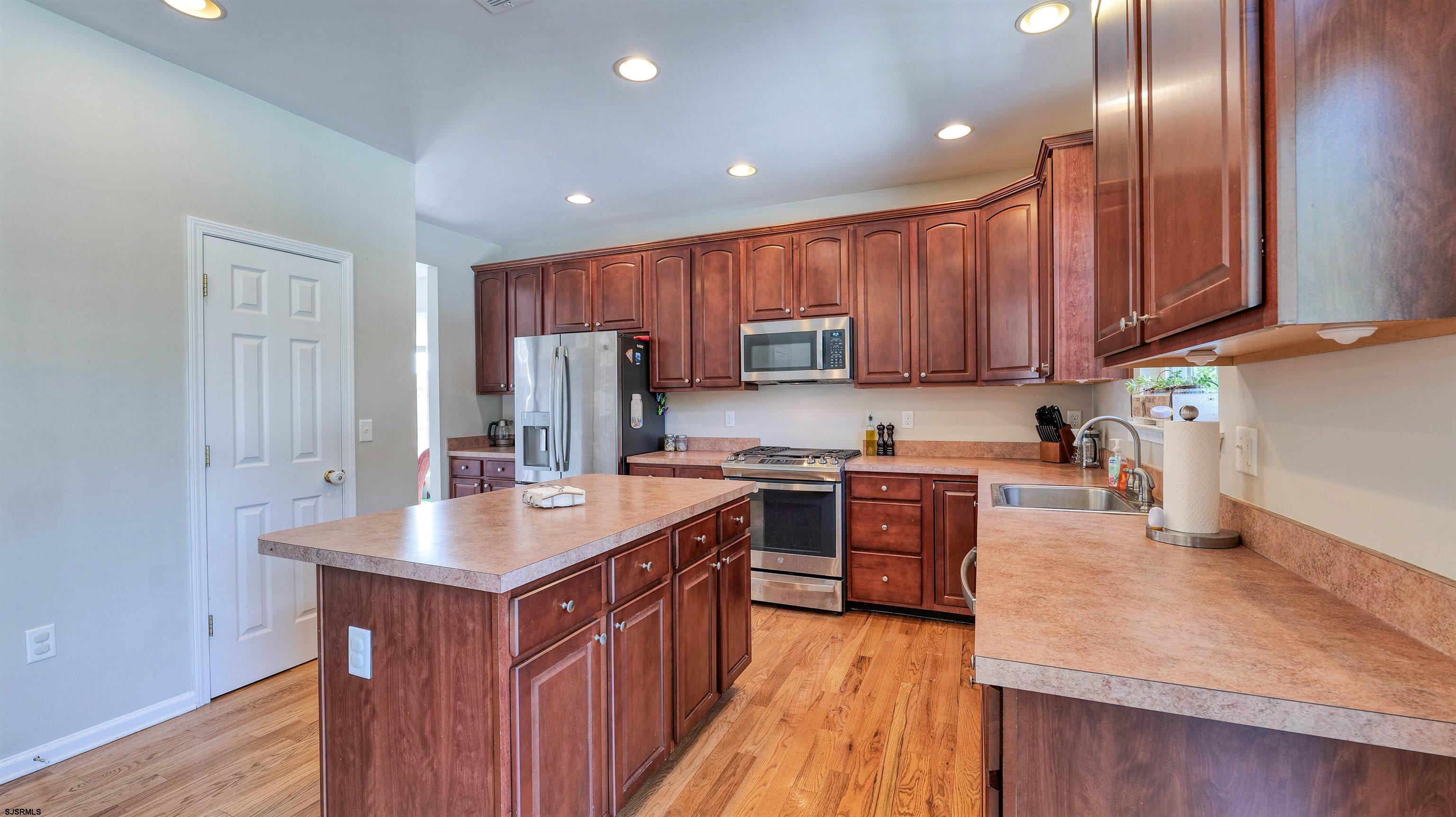 117 Carmel Dr