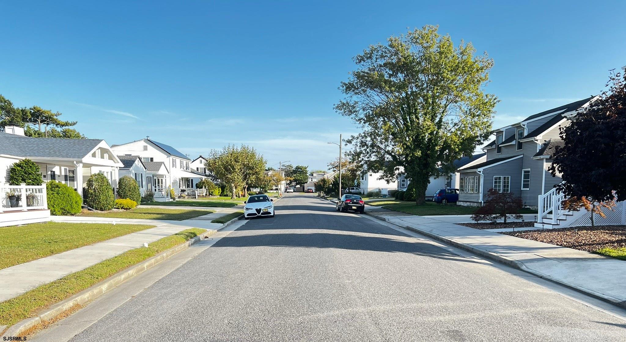 218 N Rosborough Avenue - Picture 1