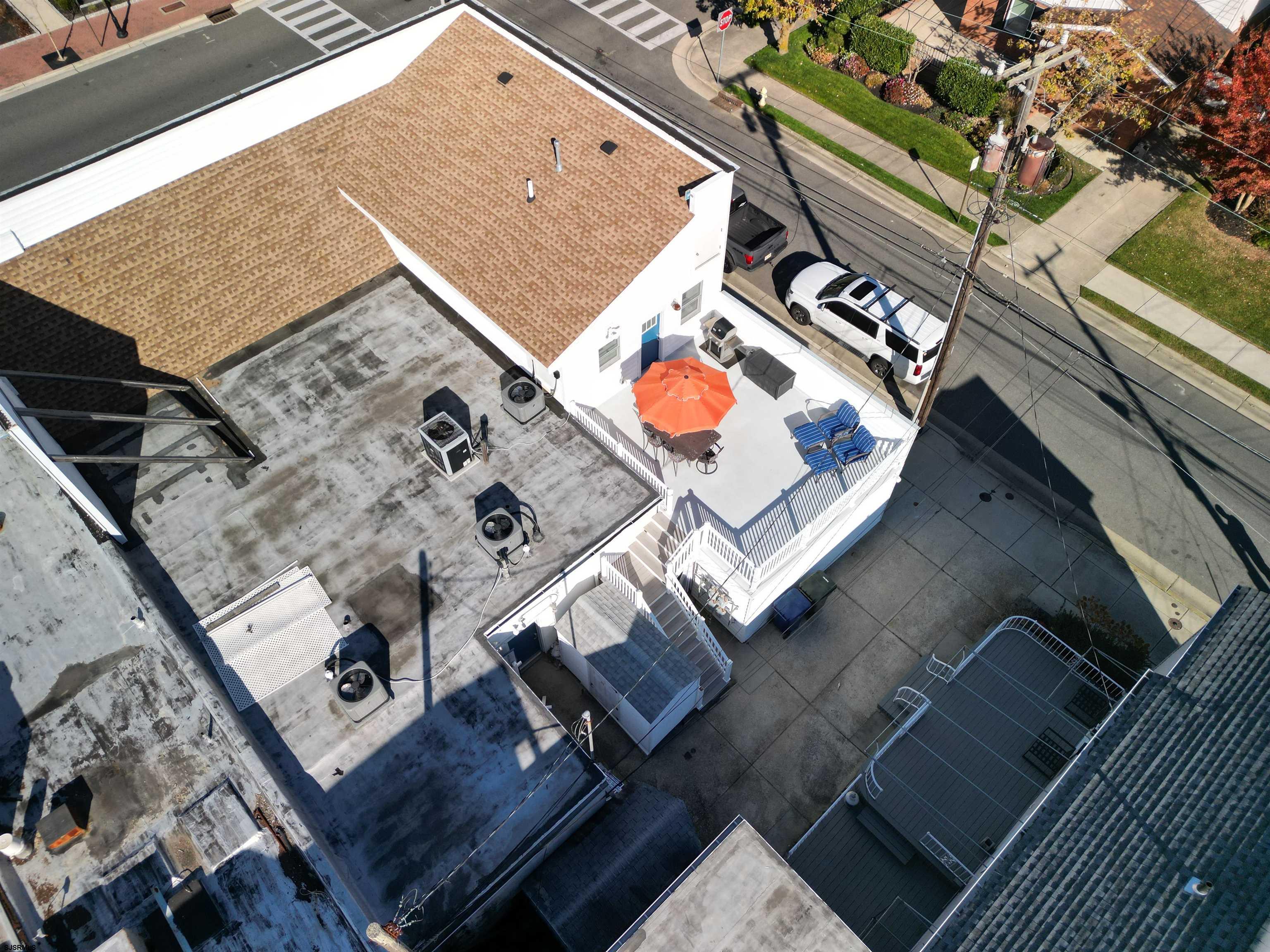 9200-9202 Ventnor Avenue