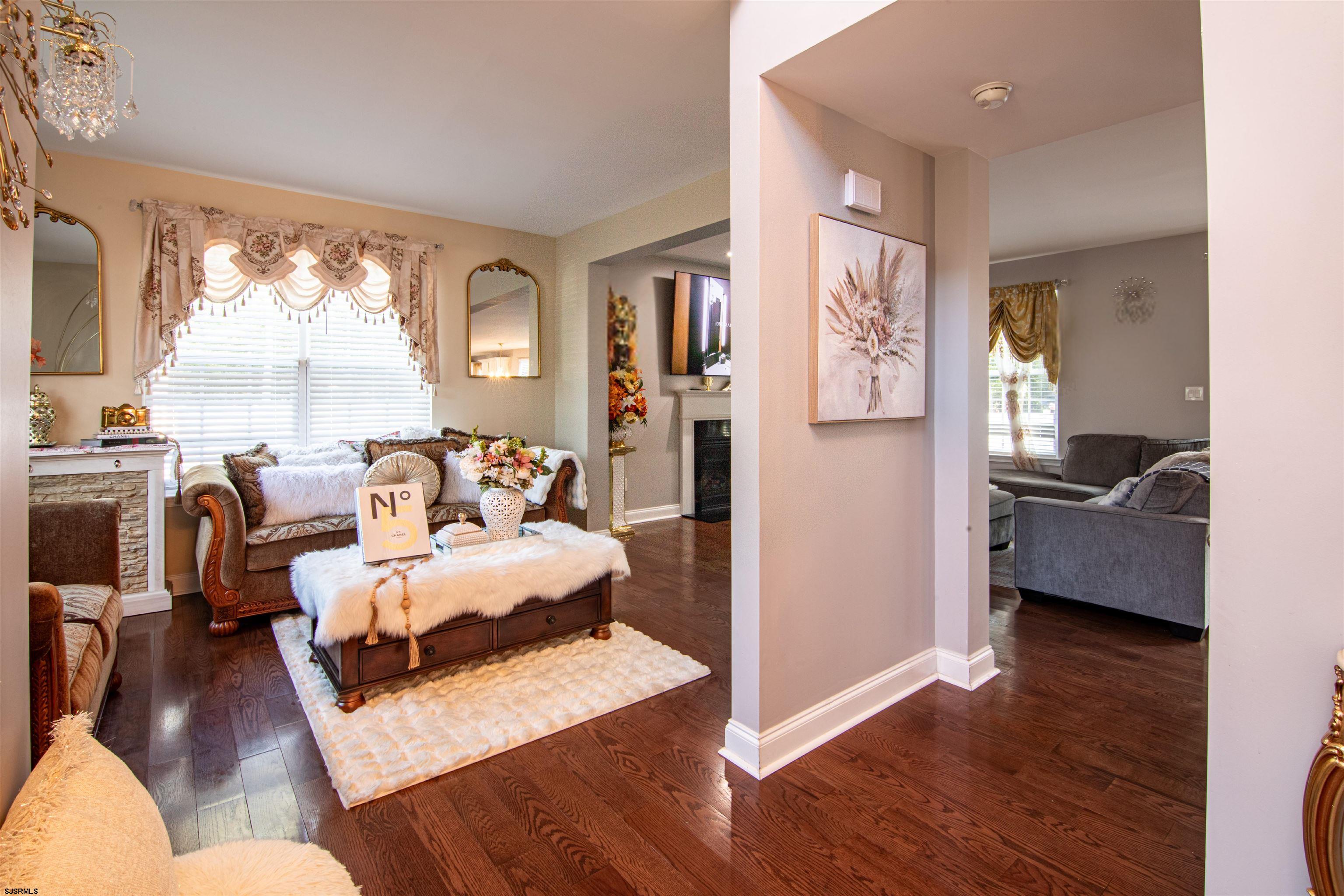279 Churchill Dr Dr