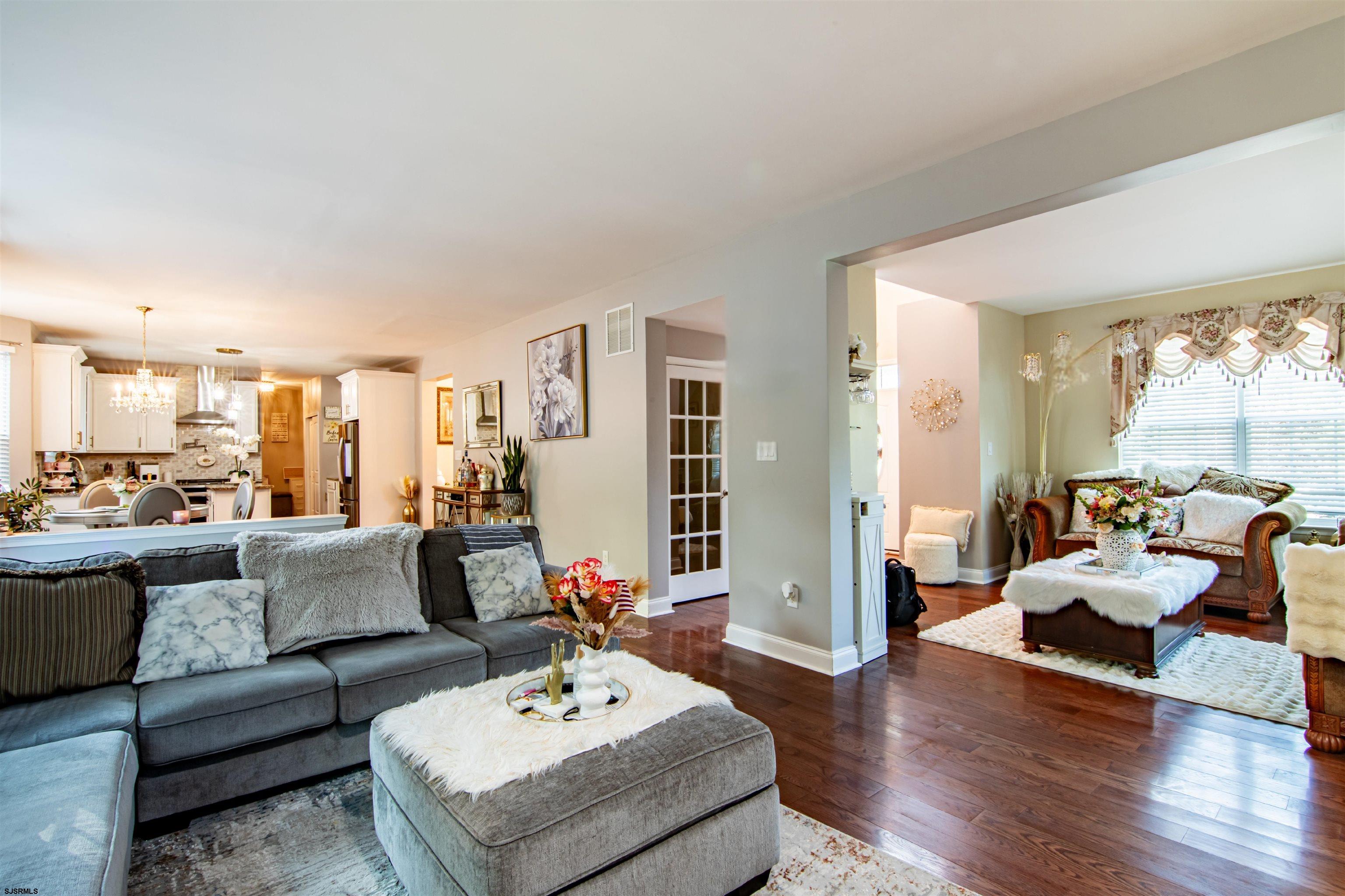 279 Churchill Dr Dr