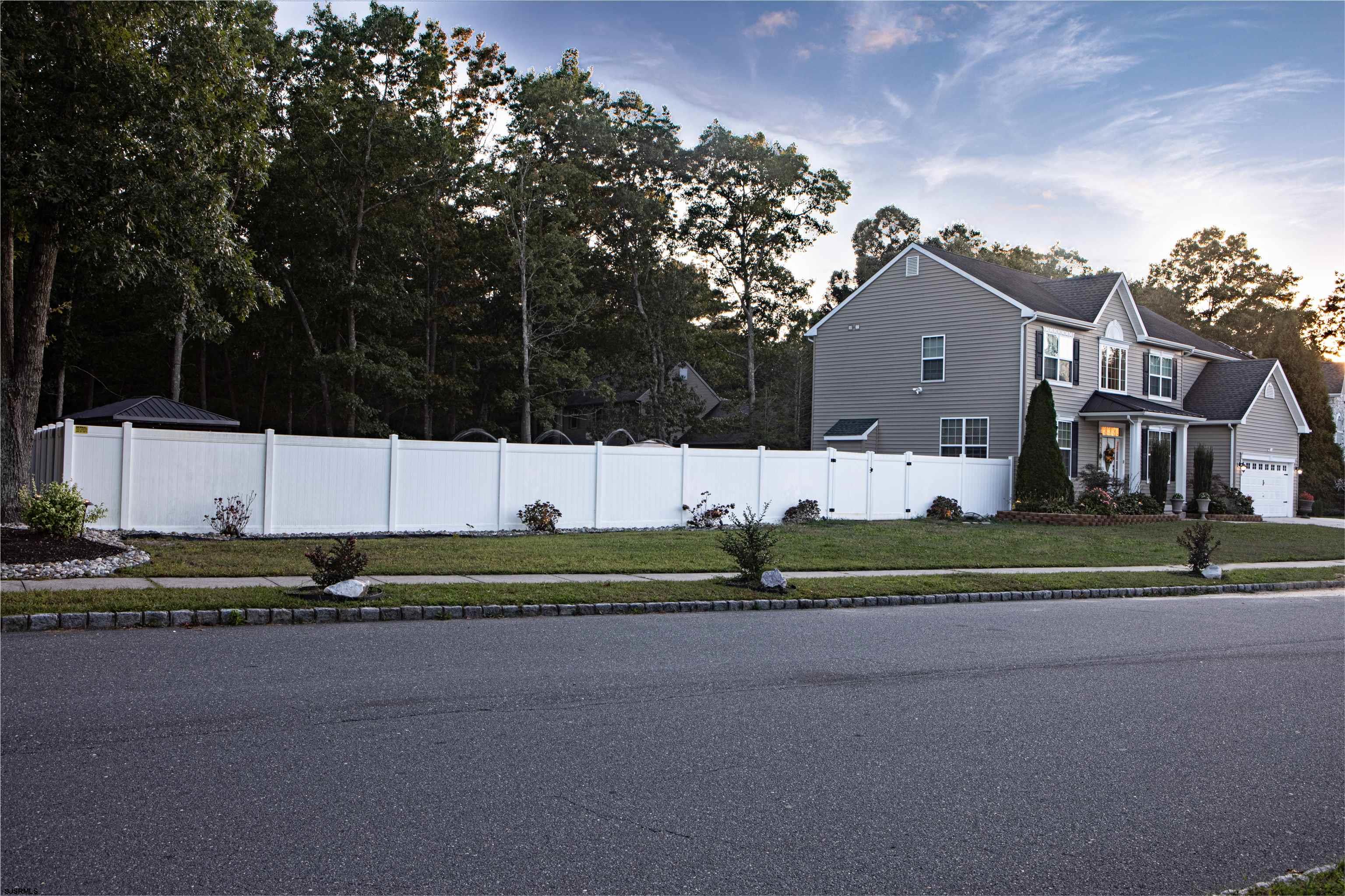 279 Churchill Dr Dr - Picture 3