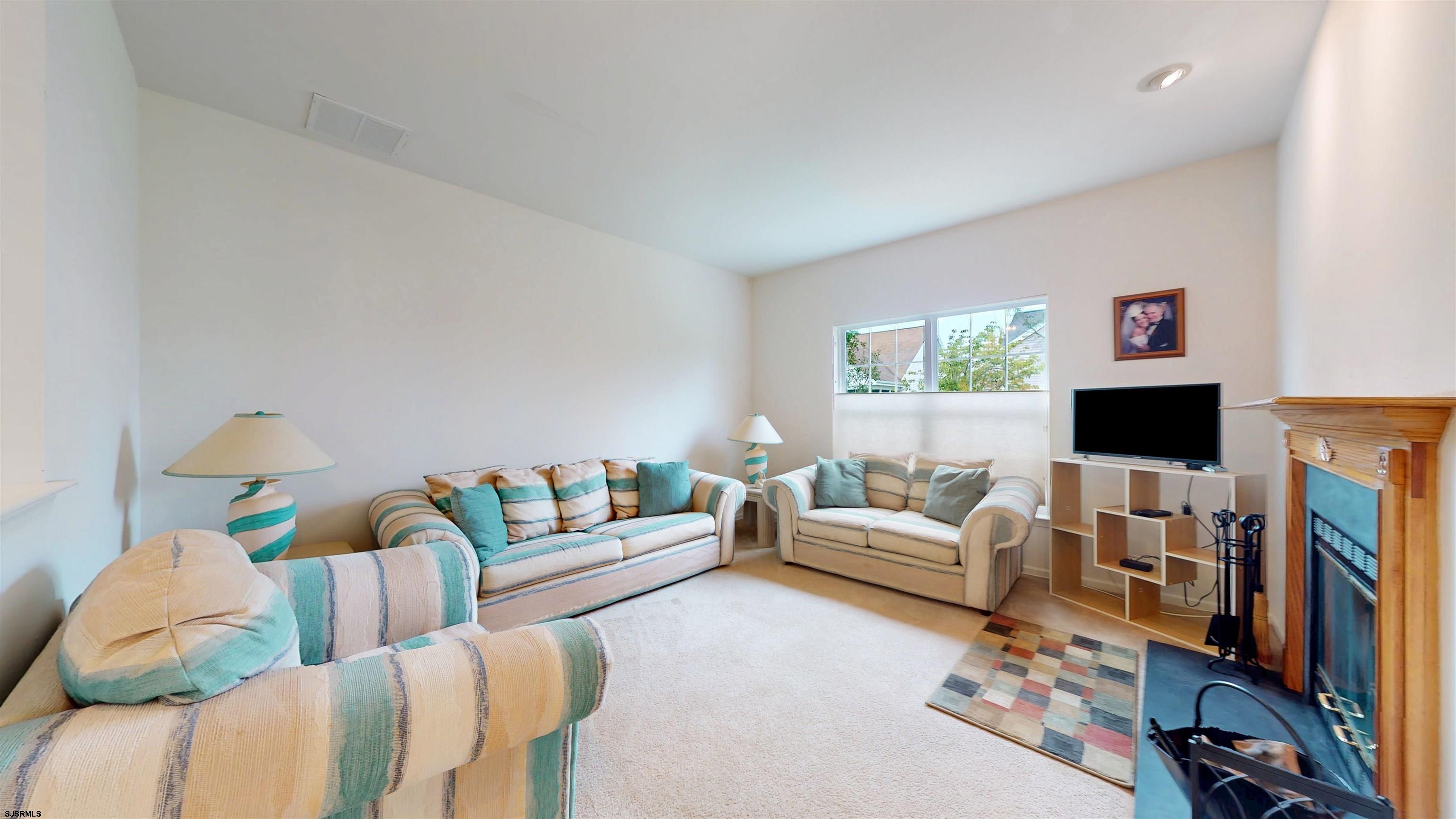 61 Burnside Dr