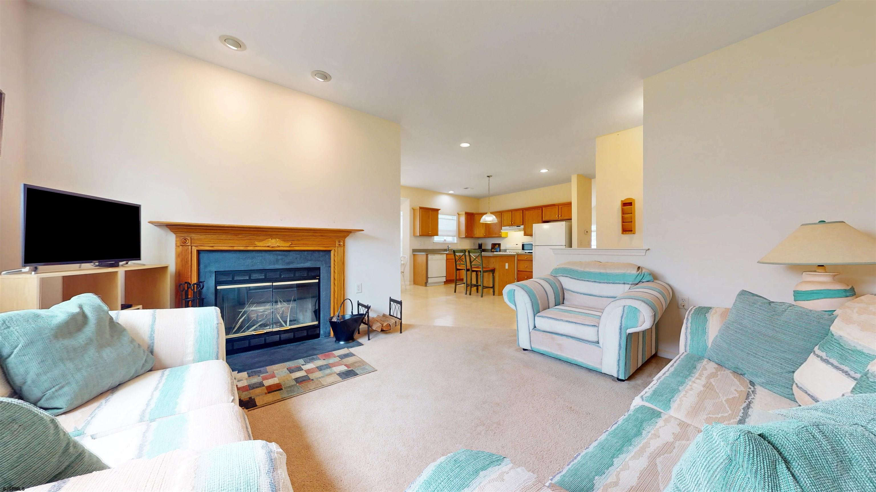 61 Burnside Dr