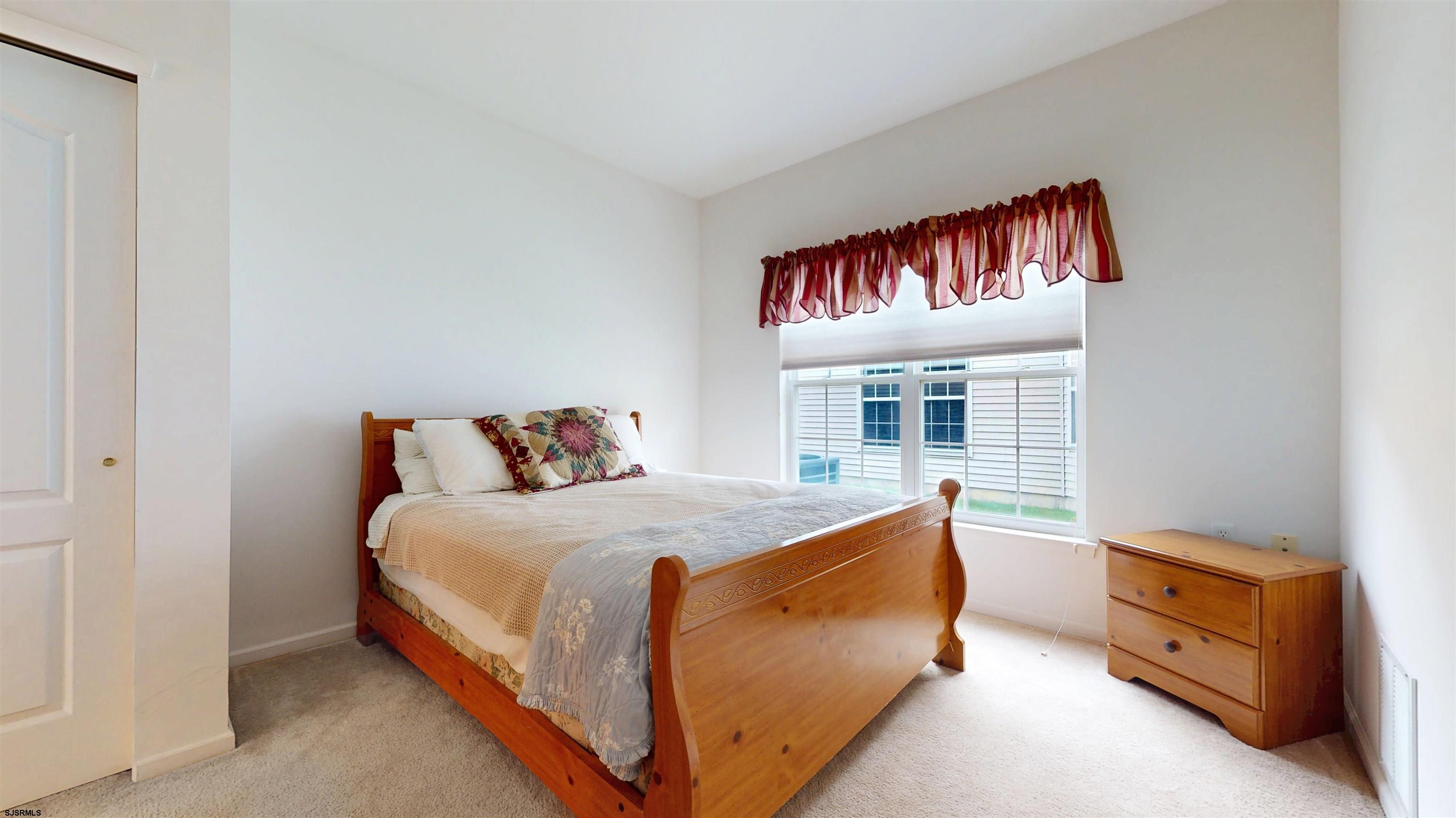 61 Burnside Dr