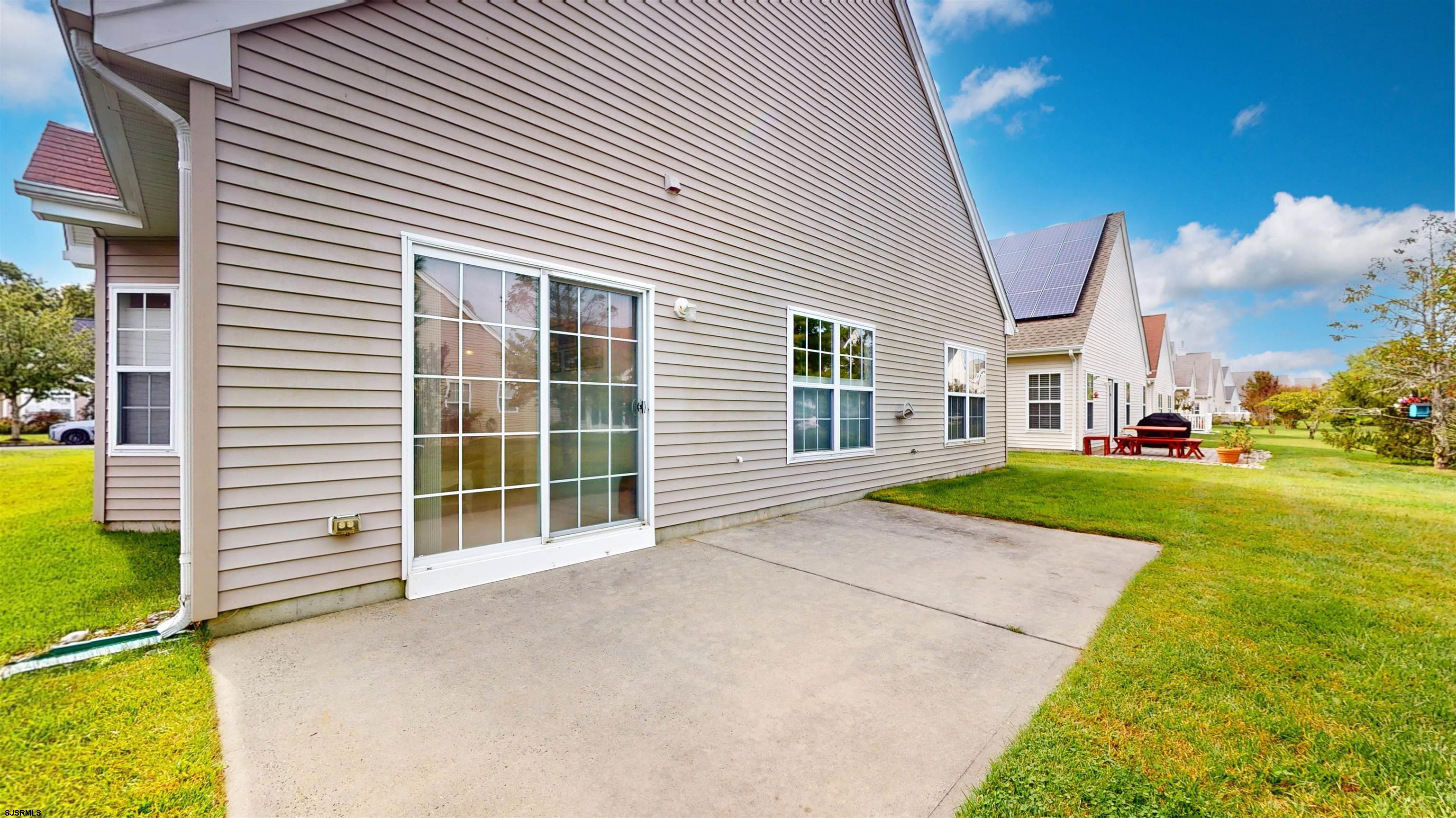 61 Burnside Dr