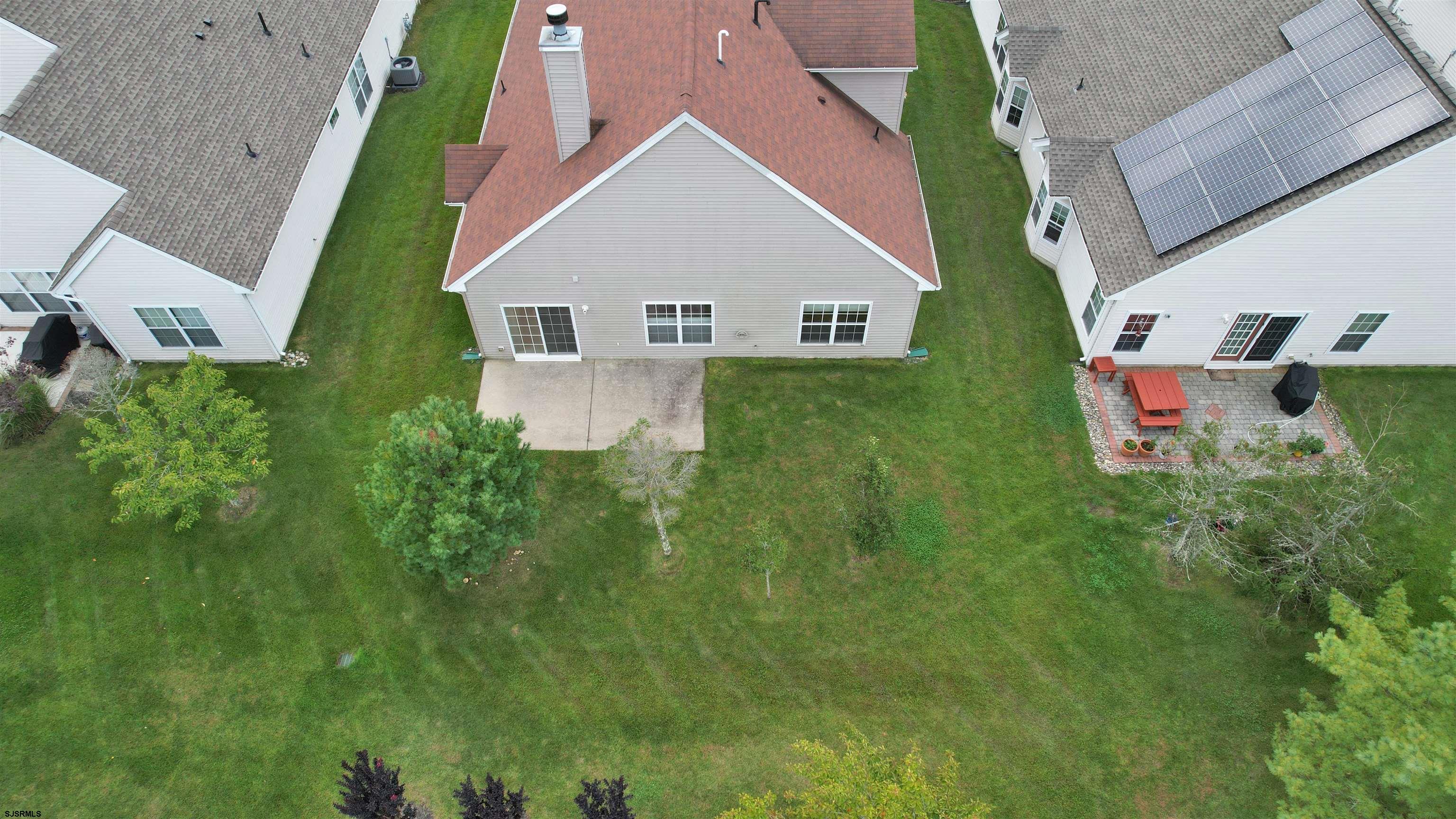 61 Burnside Dr
