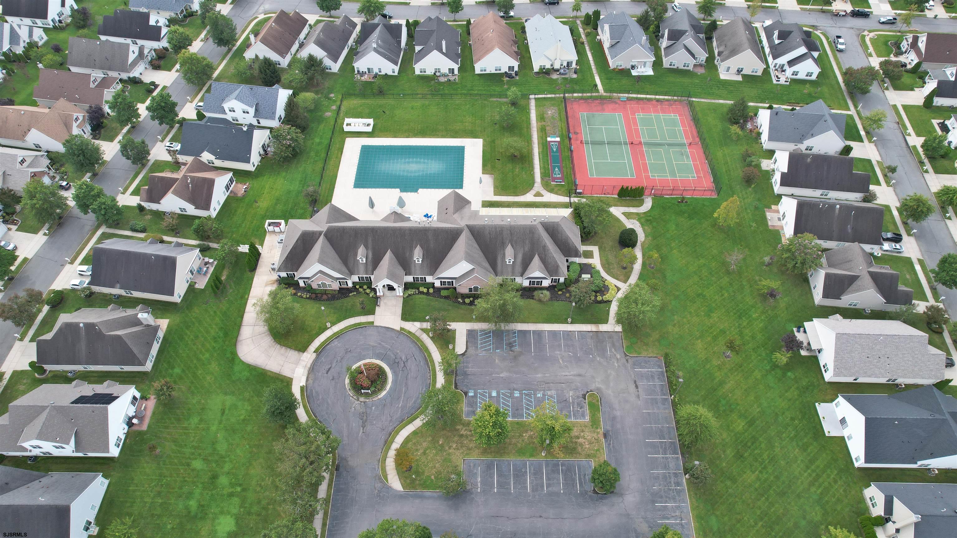 61 Burnside Dr